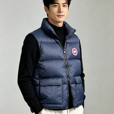 加拿大鹅 品牌Canada Goose 2026新款羽绒马甲,秀场新品,品相非常完美,专柜高科技防水面料,内里90%白鹅 加拿大鹅 品牌Canada Goose 2026新款羽绒马甲,秀场新品,品相非常完美,专柜高科技防水面料,内里90%白鹅
