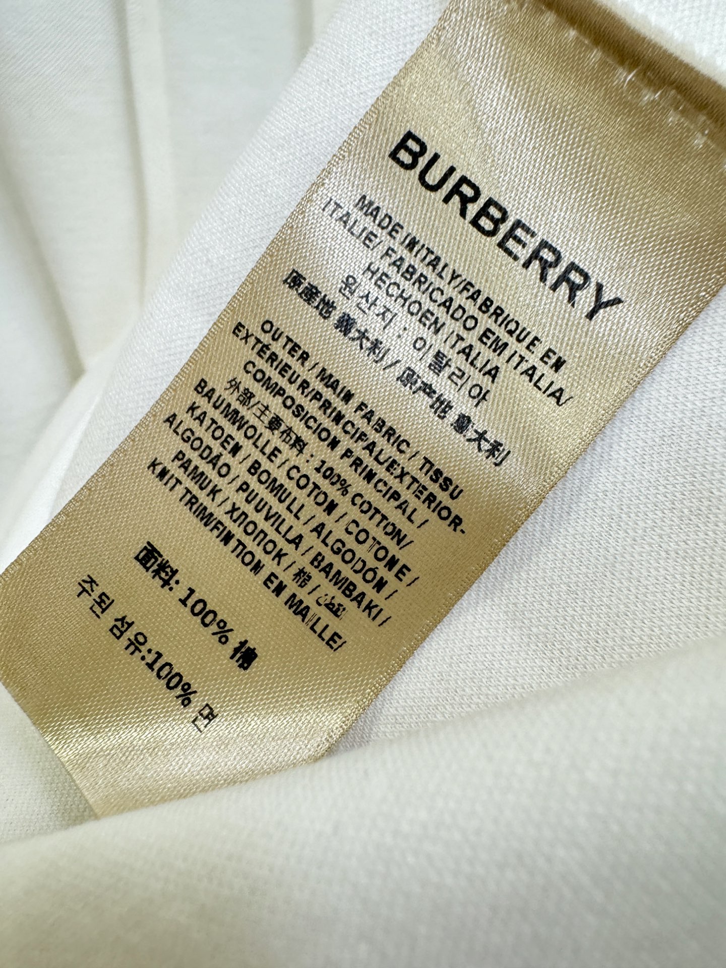 BURBERRY巴宝莉 2026秋季新品，官网同步 经典大气百搭Polo领长袖T恤，顶级原版面料，质感细腻 超柔软亲肤触