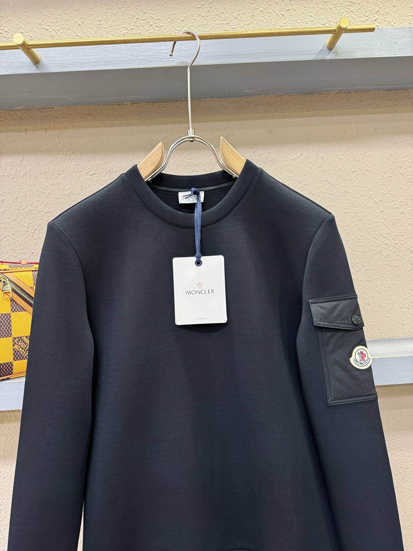 Moncler蒙口 2026新品 专柜同步新款卫衣，经典Logo设计，三标齐全，百搭款 官网同步发售 柔软细腻 亲肤感极