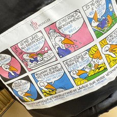 Moncler蒙口 2026新款羽绒服秀场新品,品相非常完美,专柜高科技防水面料,内里90%白鹅绒填充,舒适保暖,色泽饱 Moncler蒙口 2026新款羽绒服秀场新品,品相非常完美,专柜高科技防水面料,内里90%白鹅绒填充,舒适保暖,色泽饱