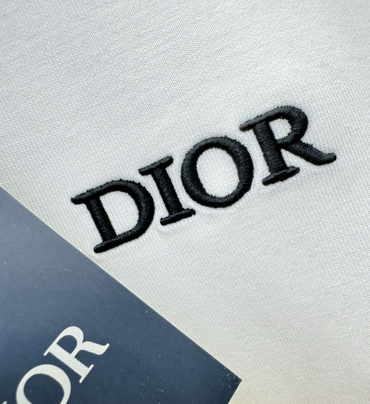 Dior迪奥 2026新品 专柜同步新款连帽卫衣，经典Logo设计，三标齐全，百搭款 官网同步发售 柔软细腻 亲肤感极高