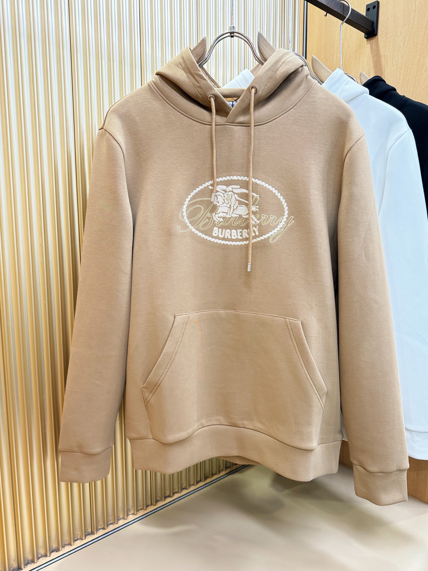 BURBERRY巴宝莉 2026新品 专柜同步新款连帽卫衣，经典Logo设计，三标齐全，百搭款 官网同步发售 柔软细腻 