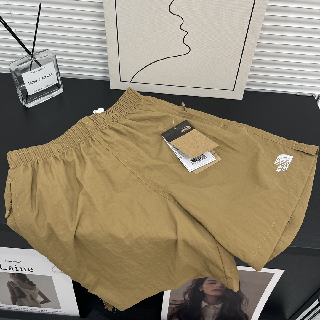 TNF Couple Embroidery Dry Shorts: Waterproof, Comfortable, Stylish. Sizes and Colors Available. - 图片 2