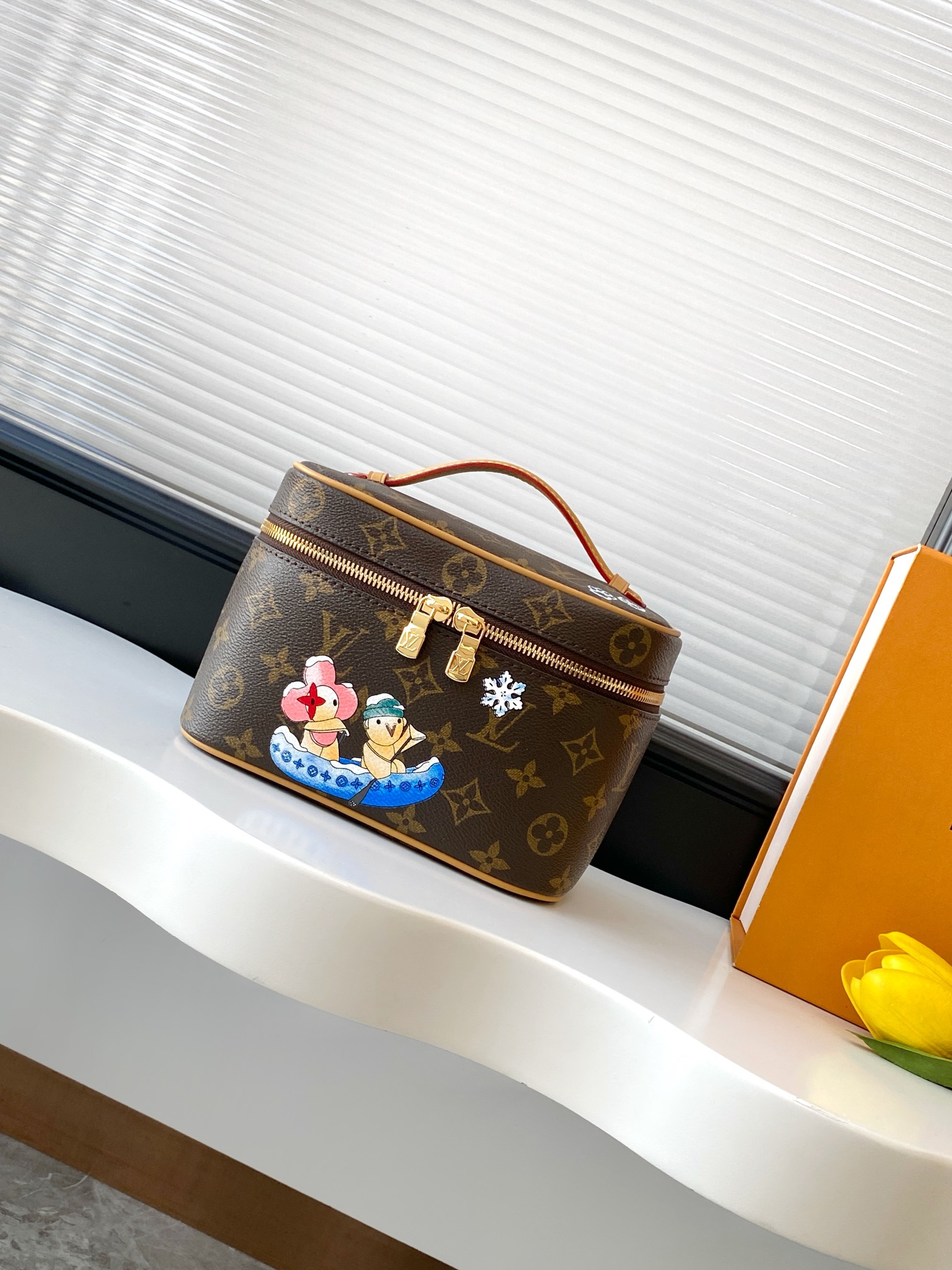 P300 [Dynamic 163c01 Chip Top Edición mejorada original] M26647 Muñeca con presbicia Esta bonita mini bolsa de cosmétic…