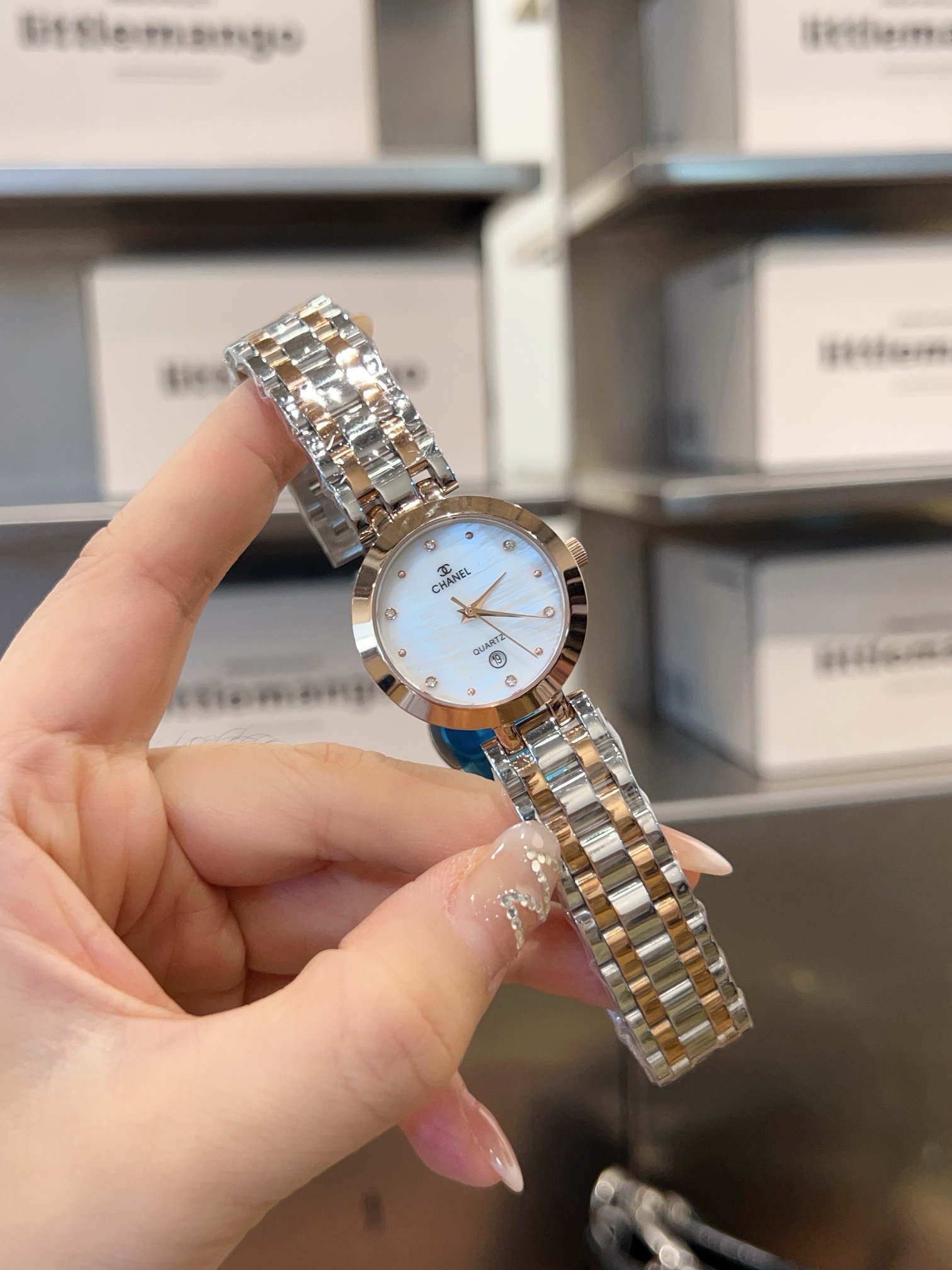 Chanel J12 28mm silver case and bracelet with white dial 28mm Women's Quartz