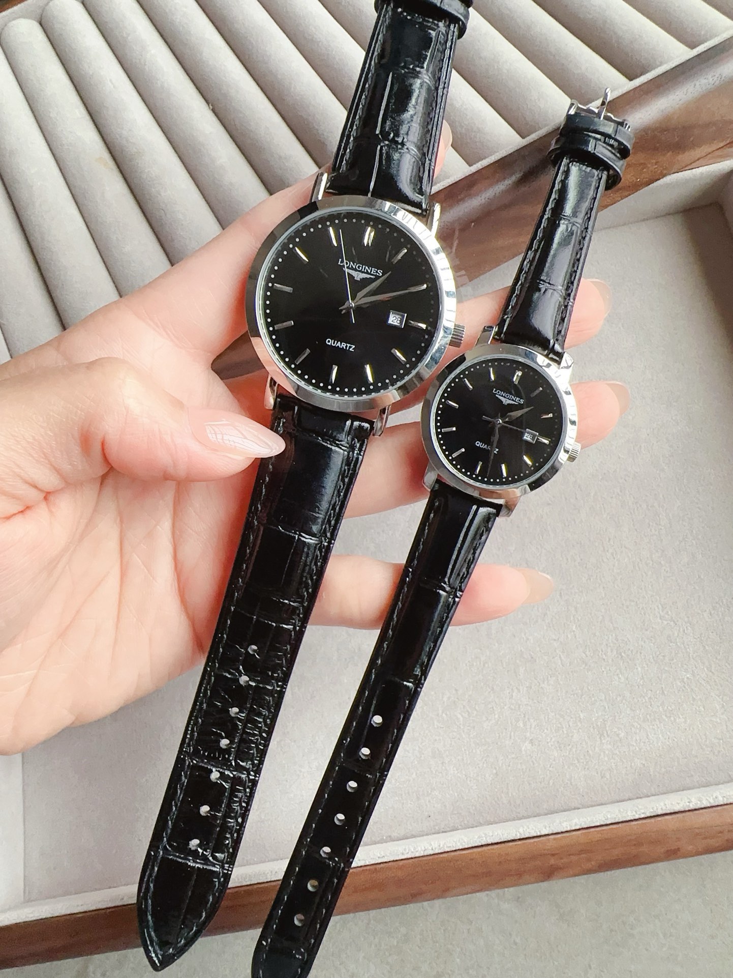 Longines Gold 506 and White 210: Quality Shines Brighter Than the Sun - 图片 4
