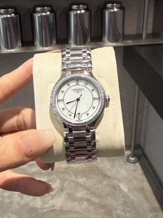 Longines DolceVita Moonphase 34mm detail 5
