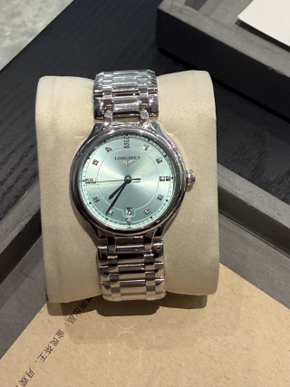 Longines Mini DolceVita detail 2