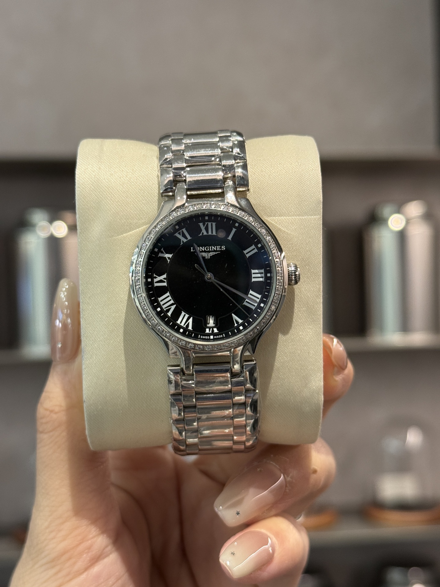Longines PrimaLuna 34mm detail 4