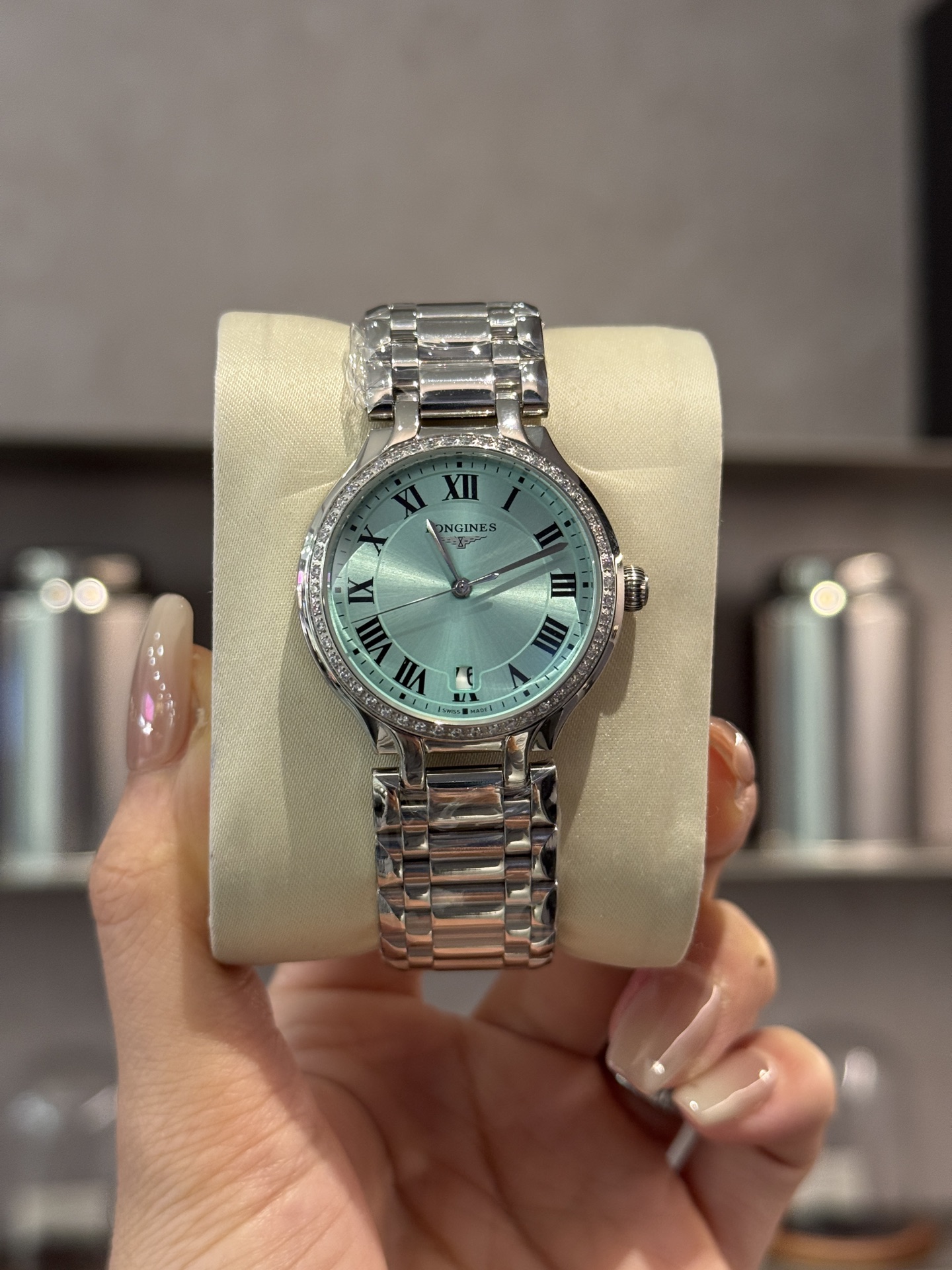 Longines PrimaLuna 34mm detail 3