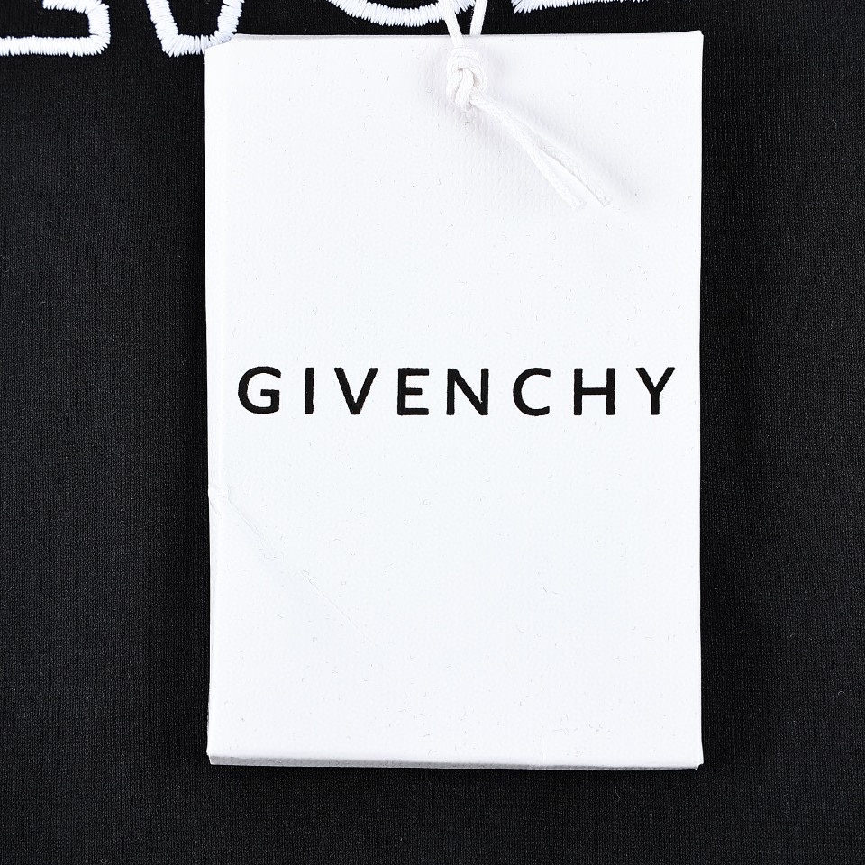 Givenchy 纪梵希 gvc 立体字母短袖