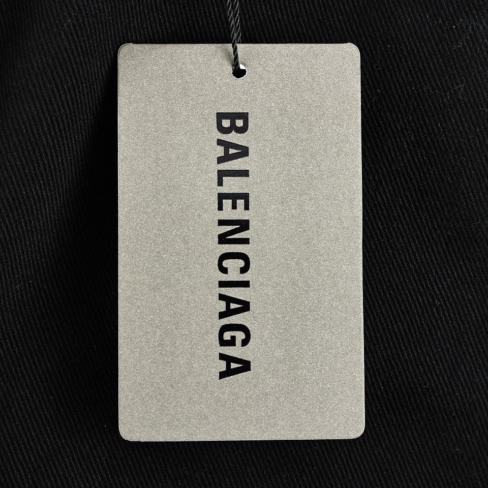 Balenciaga 巴黎世家 BLCG24SS 刀割破洞牛仔长裤