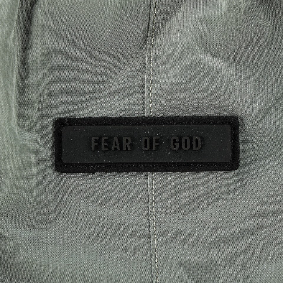 FOG FEAR OF GOD顶级独家版本FOG ESSENTIAS 新款机能金属尼龙梭织短裤