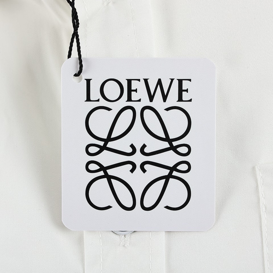 loewe罗意威 新款 胸前口袋袖口刺绣logo翻领衬衫