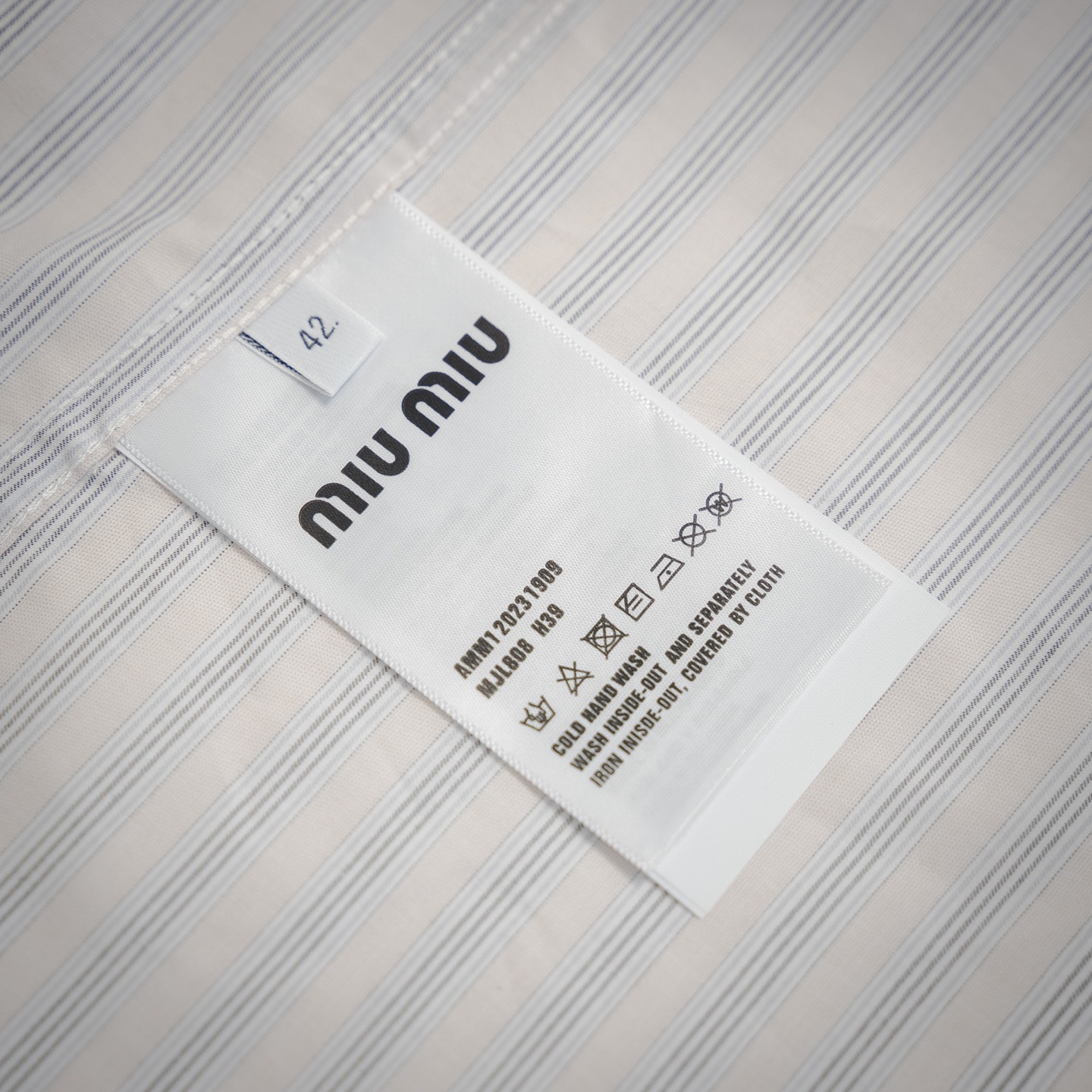 MIUMIU/缪缪24ss新品上架刺绣条纹常规衬衫