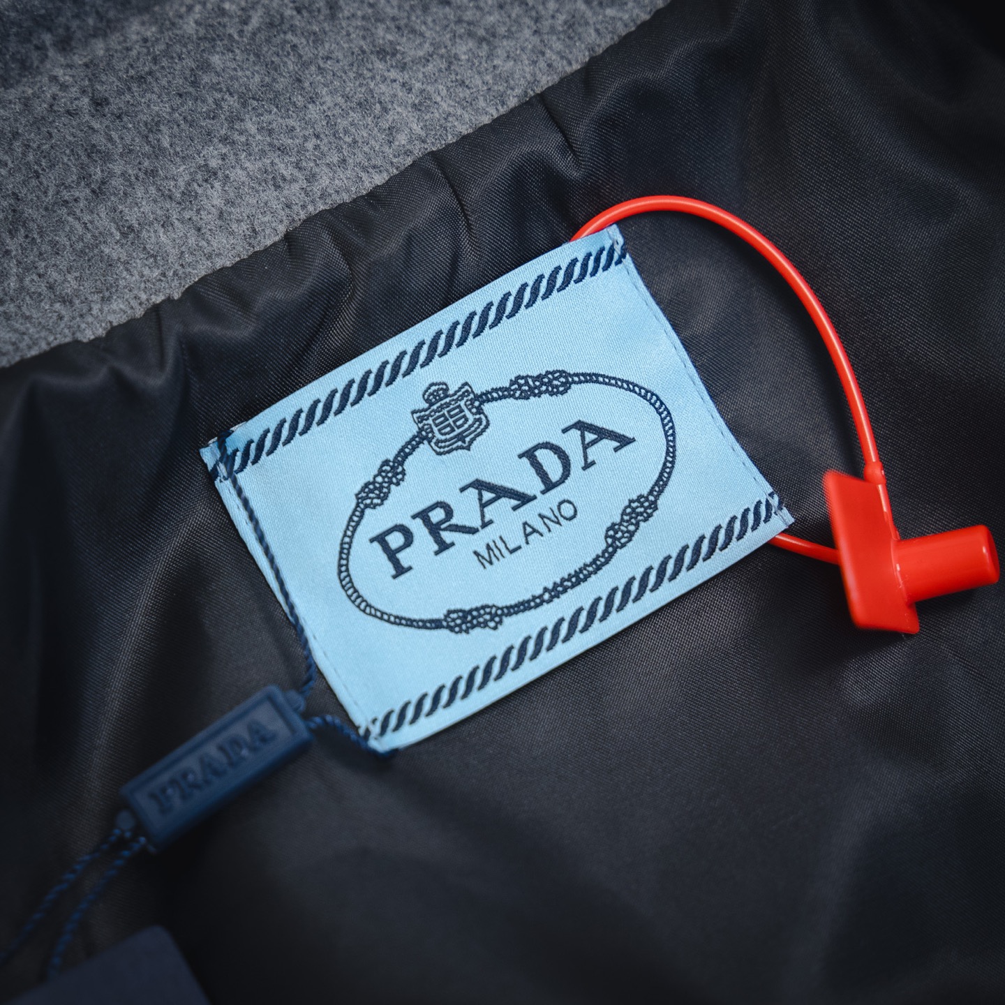 PRADA/普拉达25ss羊绒三角标衬衣夹克灰色