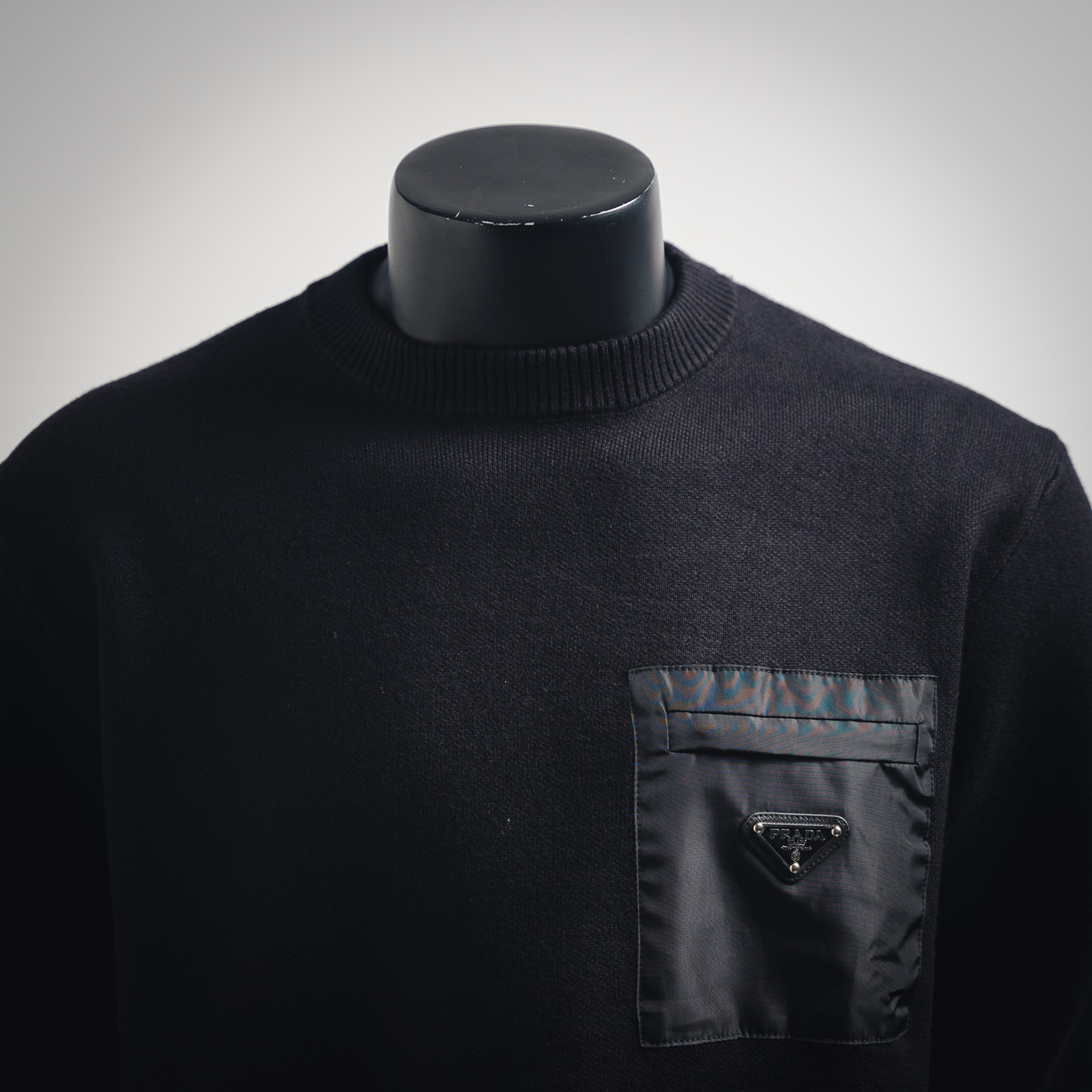 PRADA/普拉达 22ss 三角标口袋针织长袖毛衣