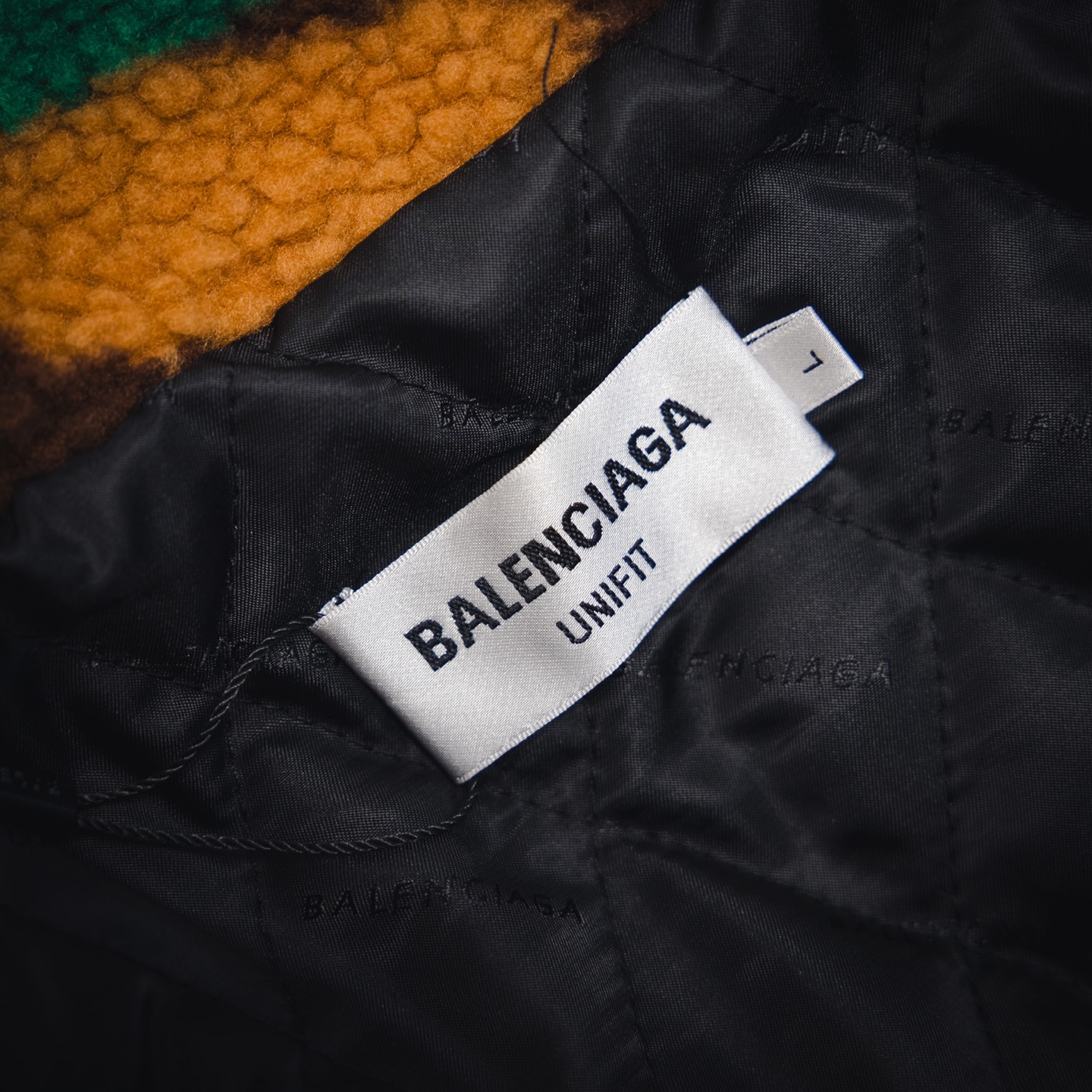 Balenciaga巴黎世家BLCG 23FW军绿迷彩泰迪羊羔毛外套