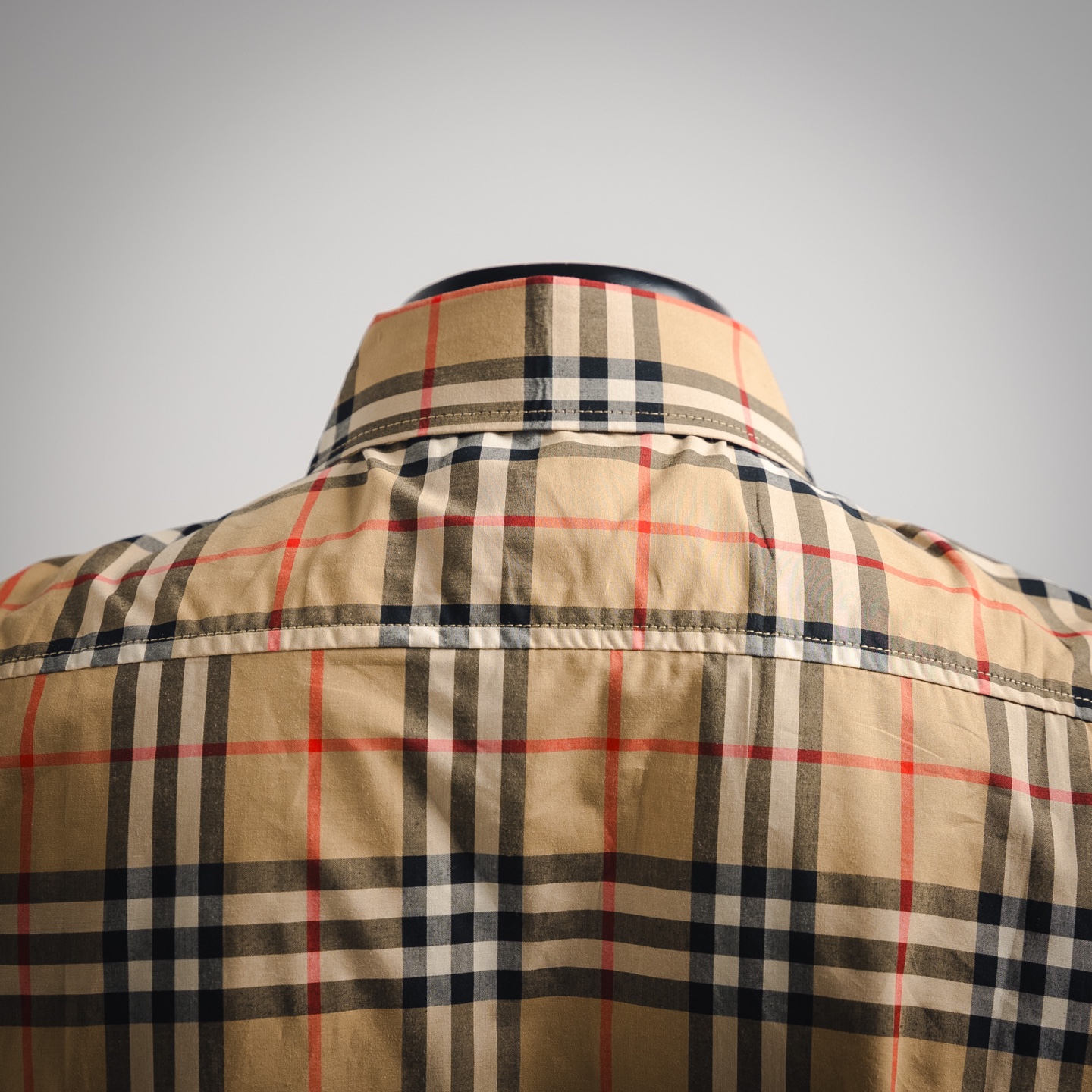Burberry/巴宝莉 经典下摆侧边字母格纹衬衫