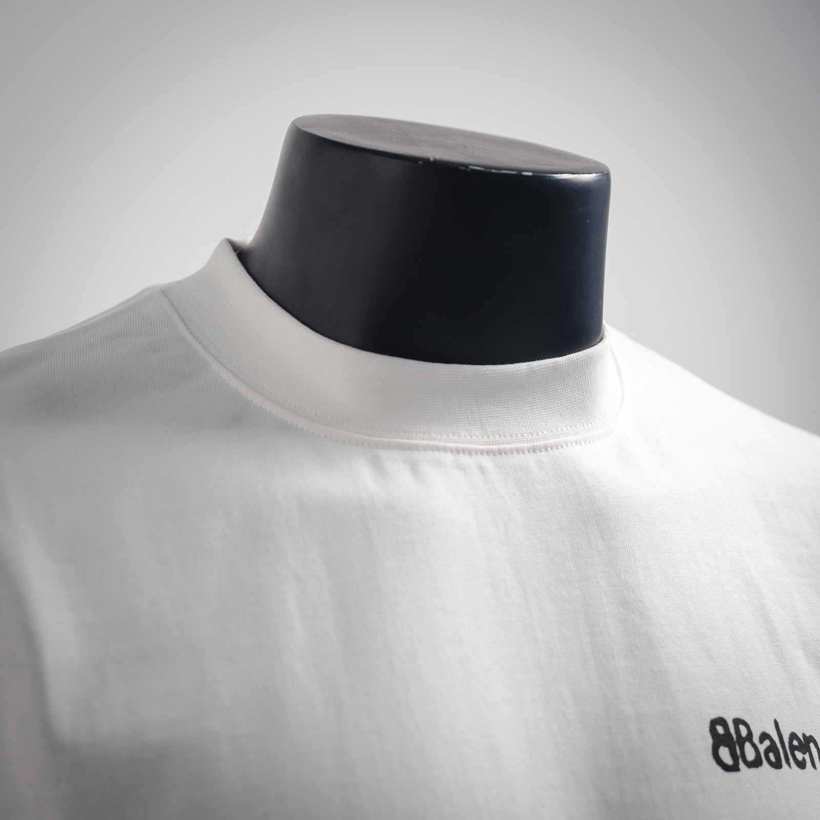 Balenciaga巴黎世家BLCG 24SS涂鸦小字母印花短袖T恤