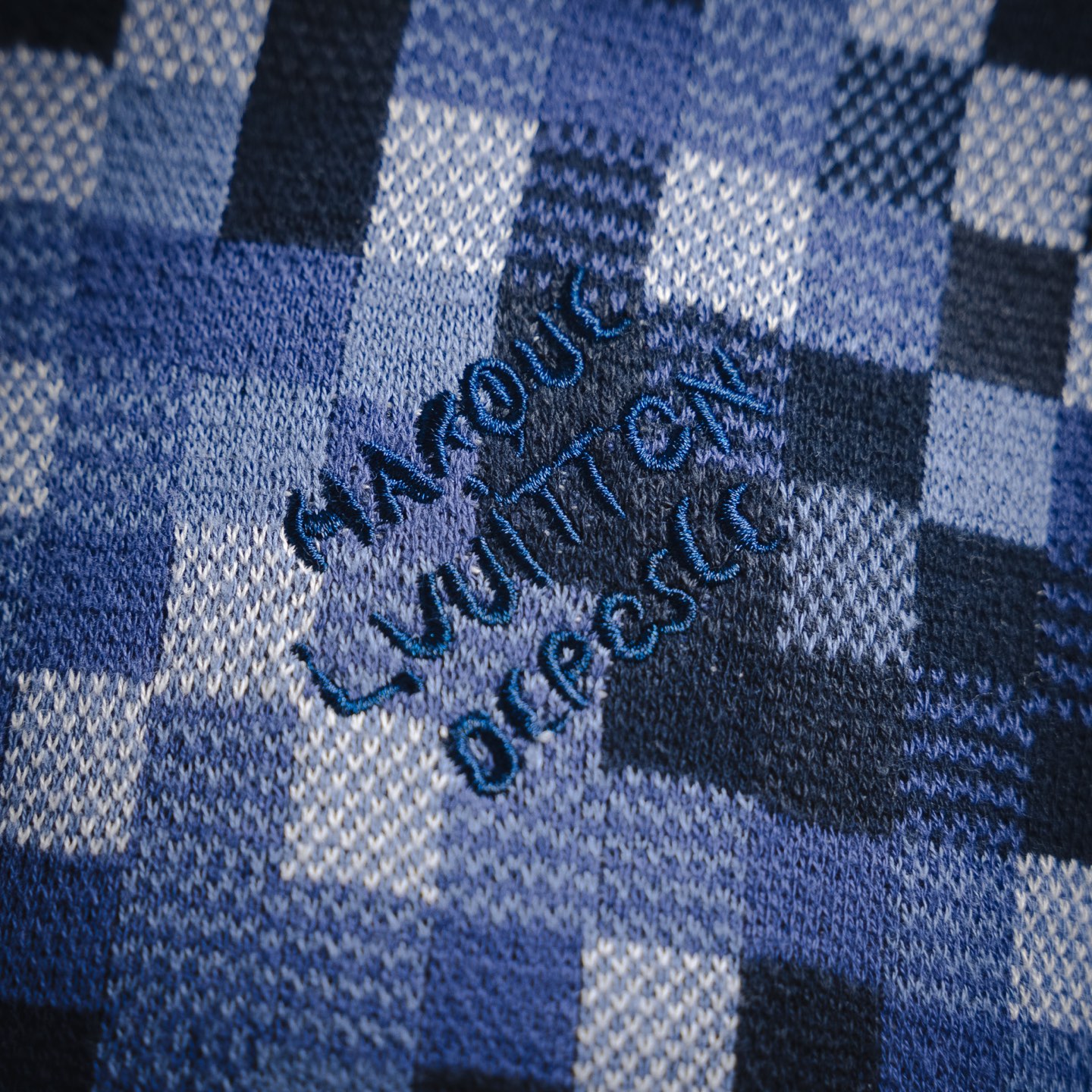 Louis Vuitton/路易威登 24Fw 提花迷彩马赛克铆钉字母棋盘格毛衣