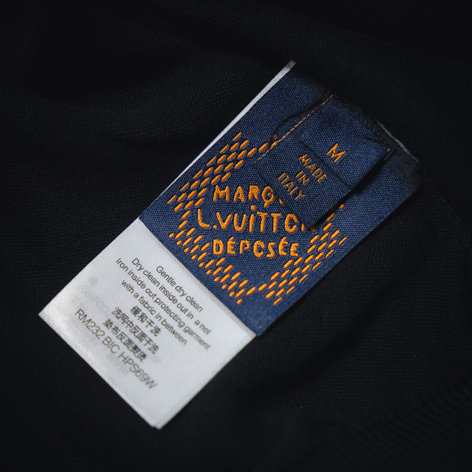 Louis Vuitton路易威登24ss LV 字母袖圆领针织毛衣