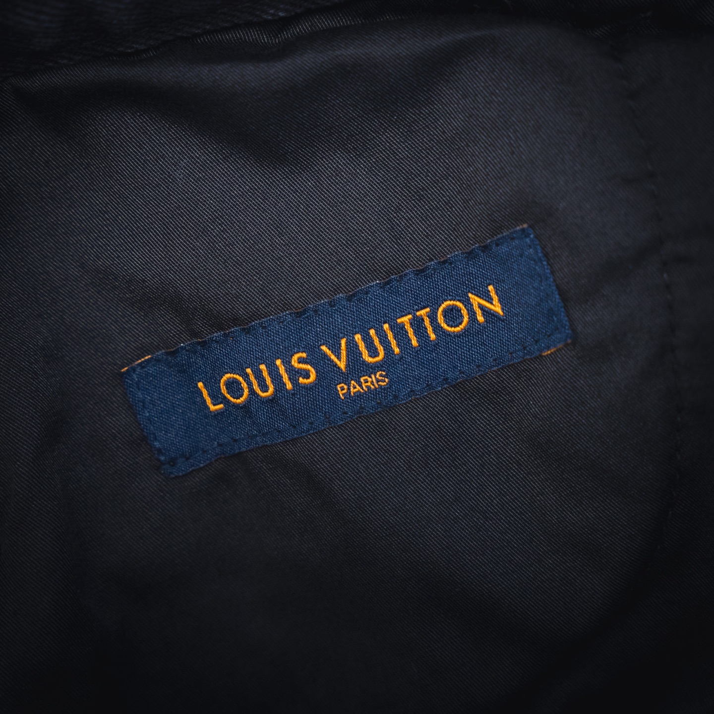 Louis Vuitton/路易威登 24Fw 满幅刺绣老花渐变水洗套装牛仔裤