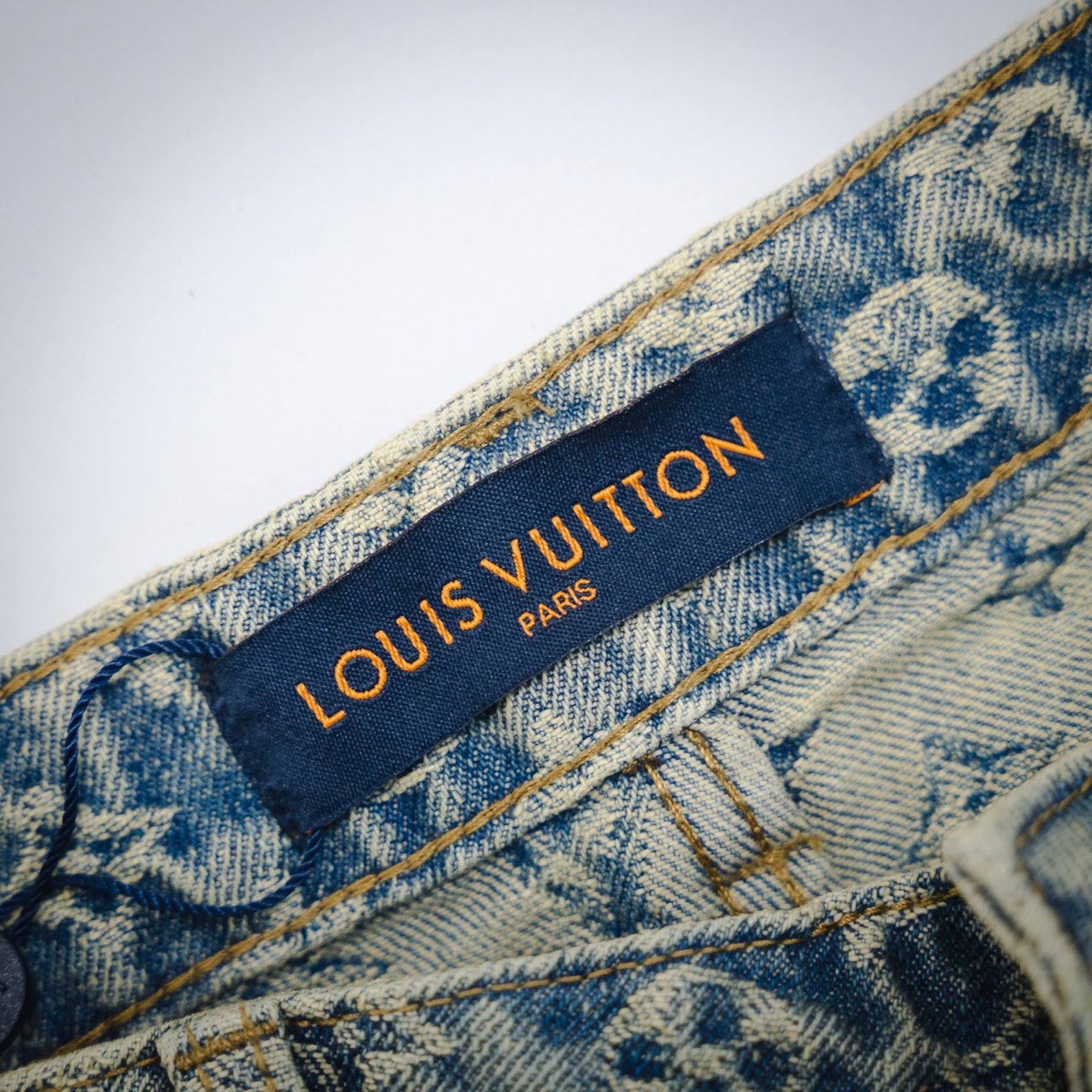 Louis Vuitton/路易威登LV满印提花直筒水洗牛仔长裤