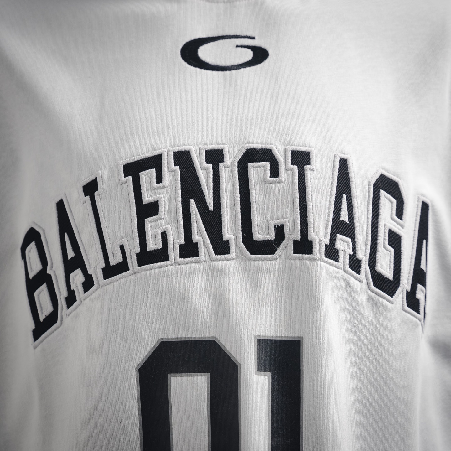Balenciaga 25ss 01球服圆环系列刺绣款短袖T恤