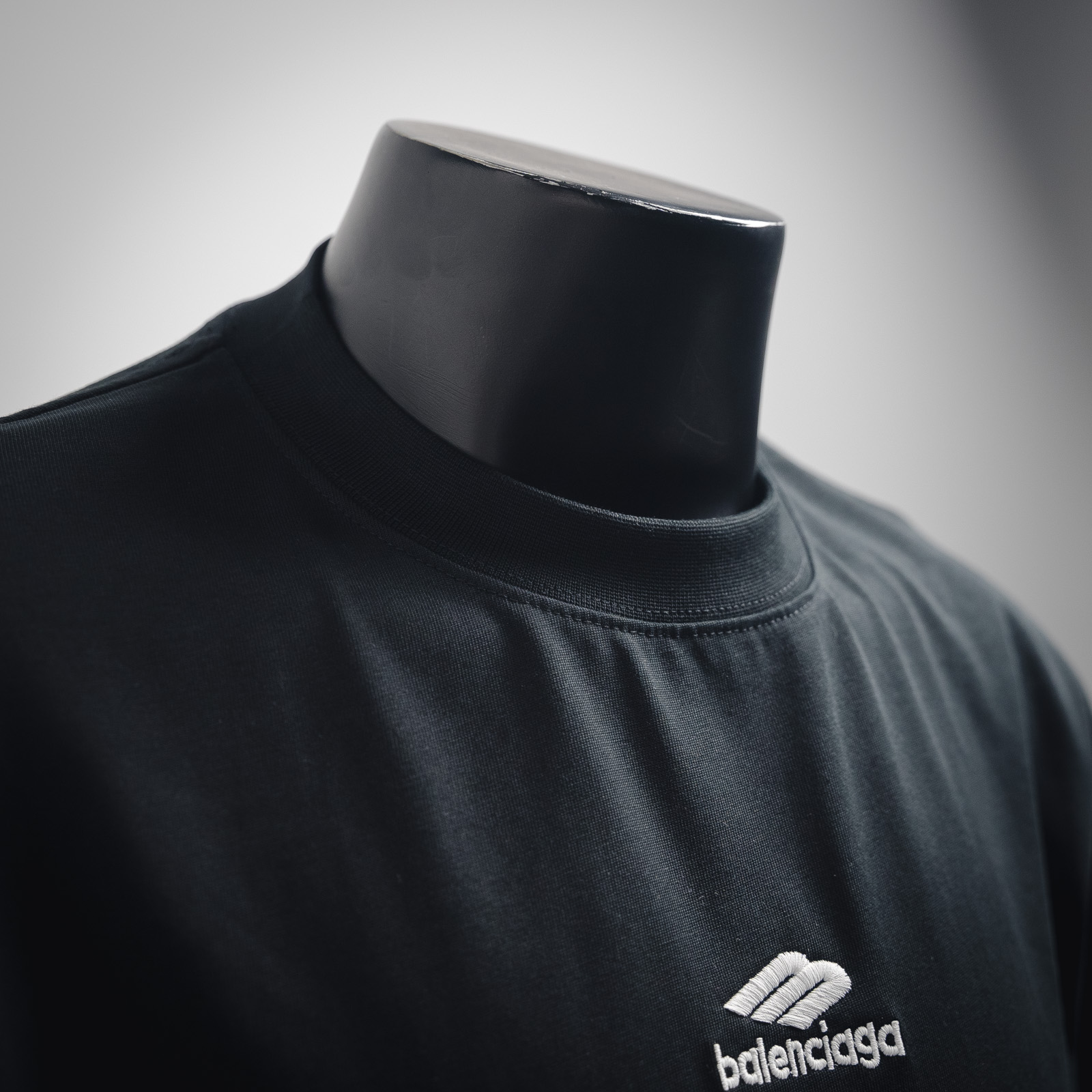Balenciaga巴黎世家滑雪服系列刺绣短袖T恤