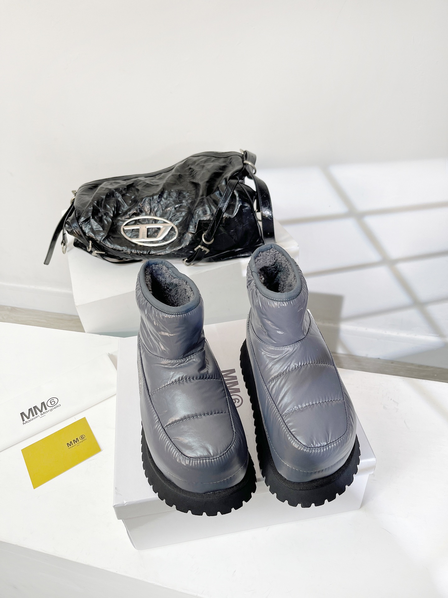 MM6厚底面包拖MaisonMargiela！大热时尚风慵懒风系列实验性从功能主义的解构美学出发意想不到