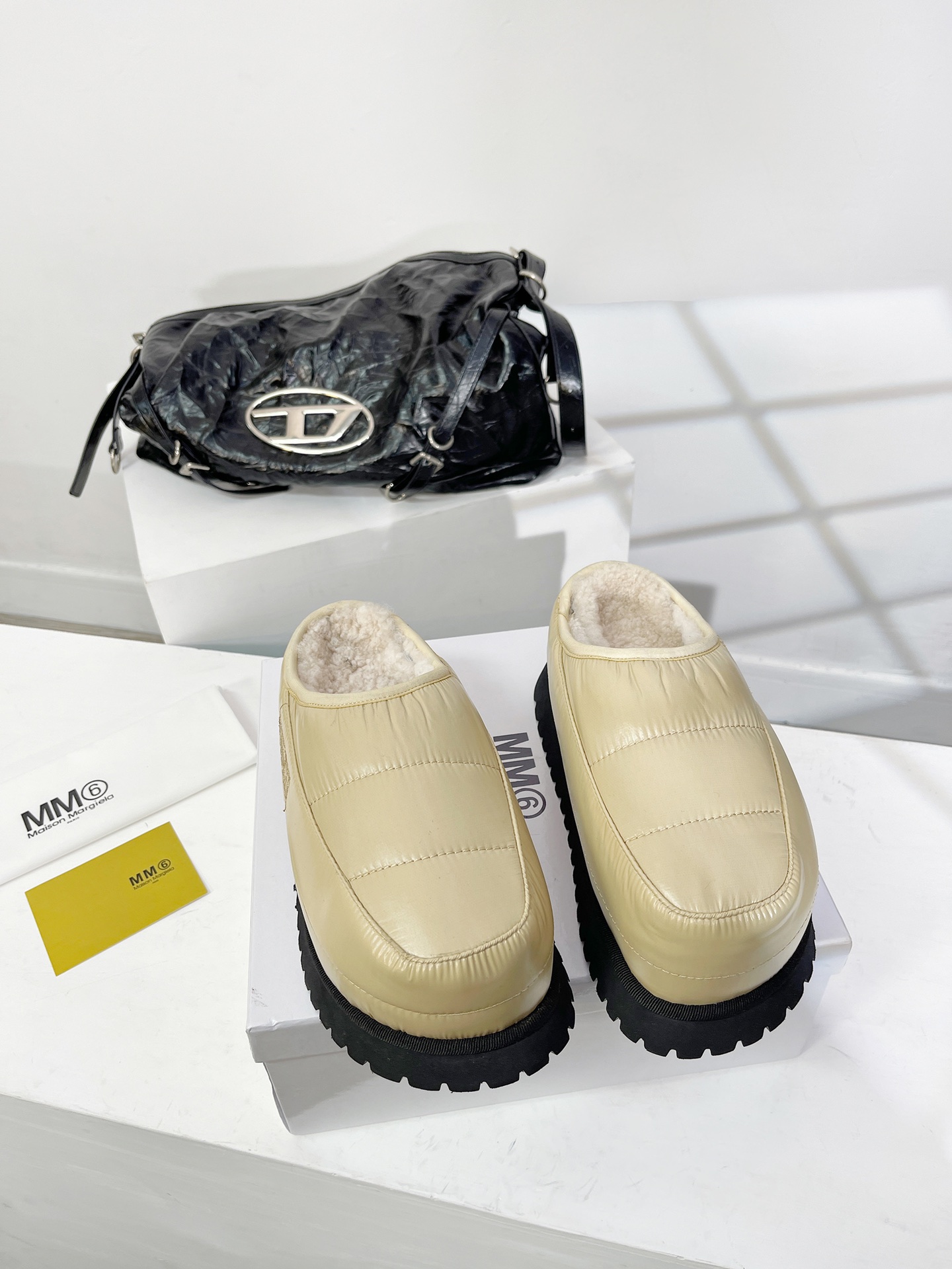 MM6厚底面包拖MaisonMargiela！大热时尚风慵懒风系列实验性从功能主义的解构美学出发意想不到