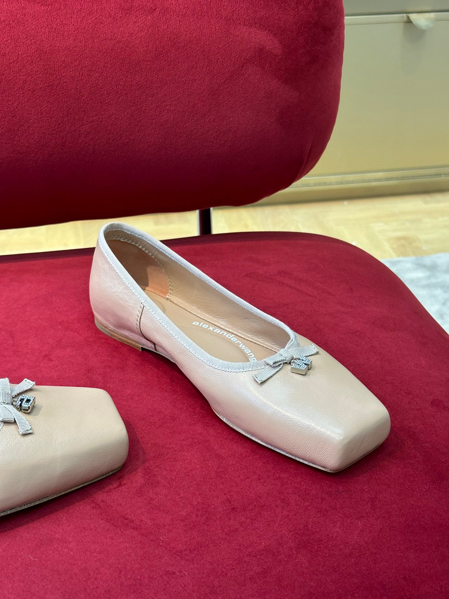 alexanderwangss24newarrival大王24春夏方头芭蕾舞鞋新品小方头就是芭蕾舞鞋最真