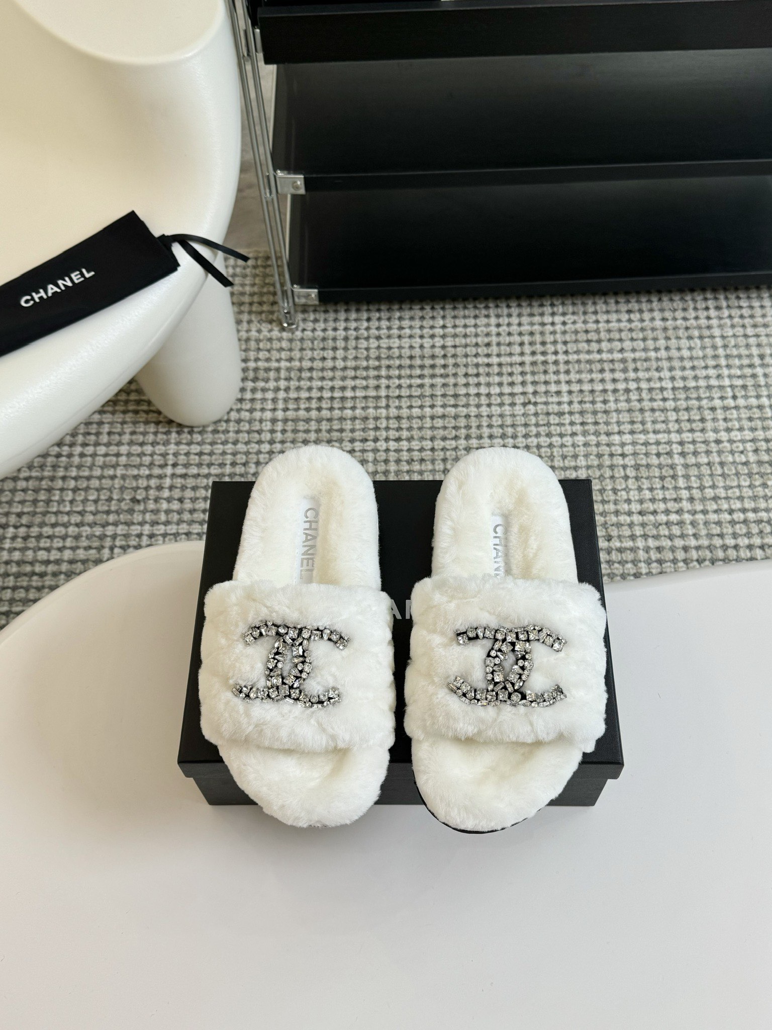 Chanel Zapatos Pantuflas Lana