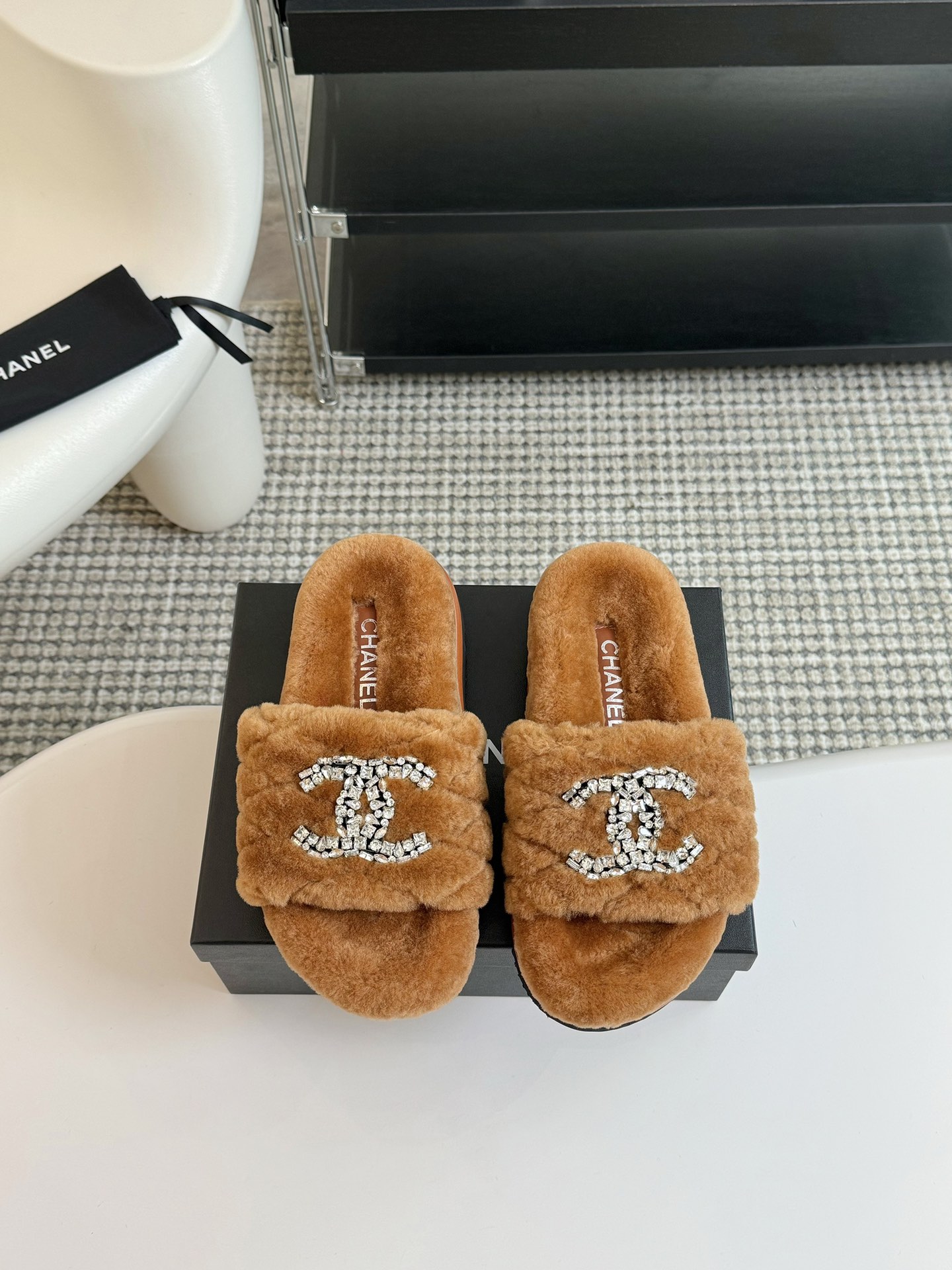 Chanel Zapatos Pantuflas Lana