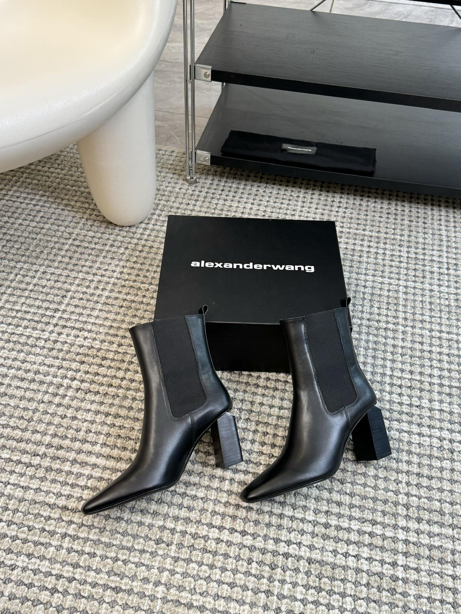 AlexanderWang2024/fw骑士靴AlexanderWang新款时髦战靴超竣风的长筒靴这个冬