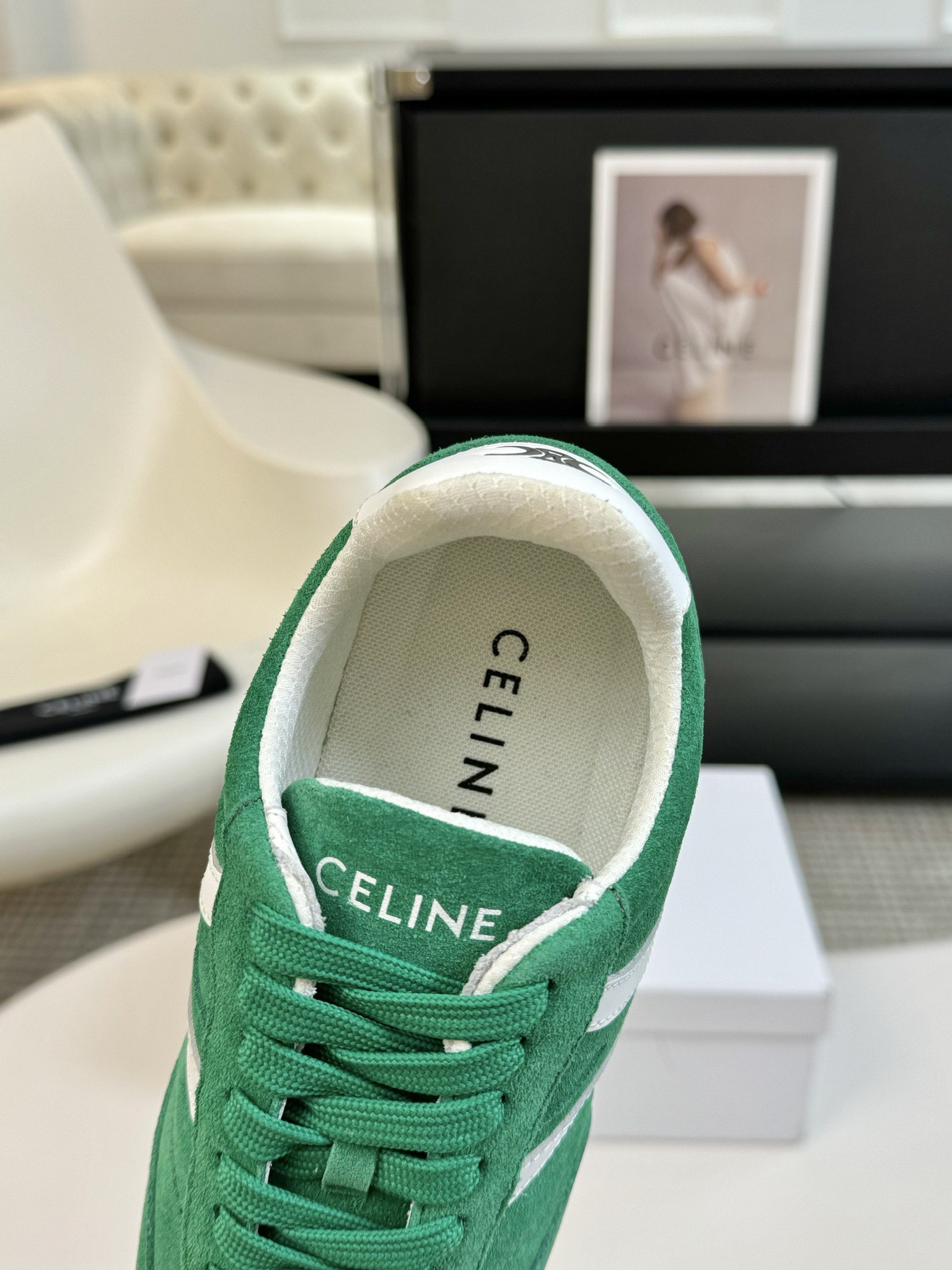 Celine思琳新款休闲鞋德训运动鞋小白鞋专柜7000RMB购入开发充满街头感的一双鞋子最新大C设计非常