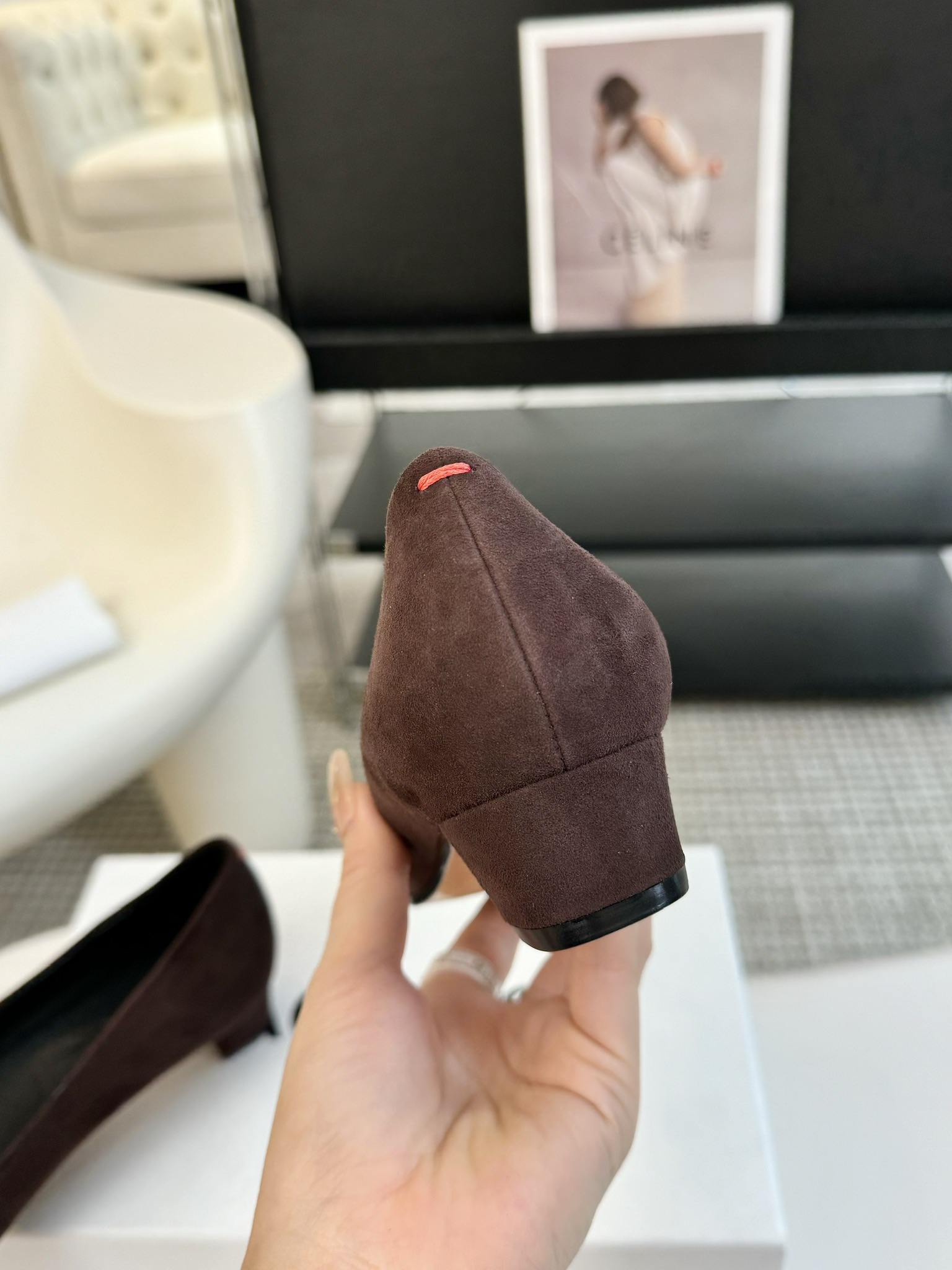 Aeyde简约时尚单鞋超级舒服！非常舒服！重要的事情要重复淡淡的米杏色显白又百搭羊皮材质柔软舒适度很高温