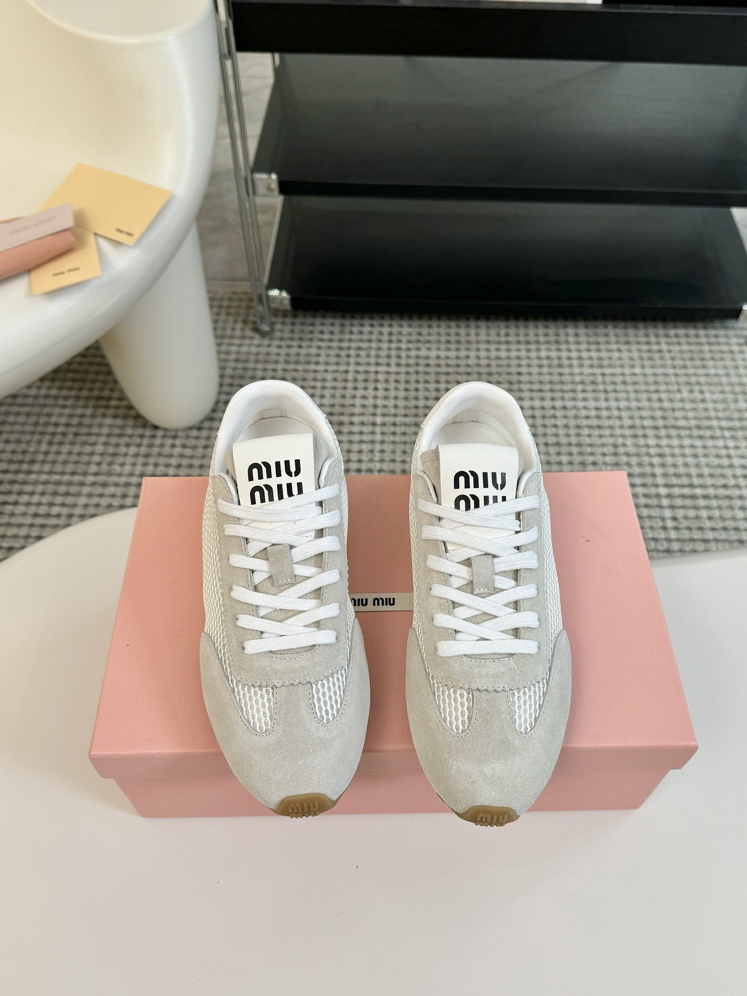 Miumiu2025新品轻便球鞋德训鞋小白鞋！Miu春夏秀场主推！大秀上爆出的这双球鞋后全球各大代购官网