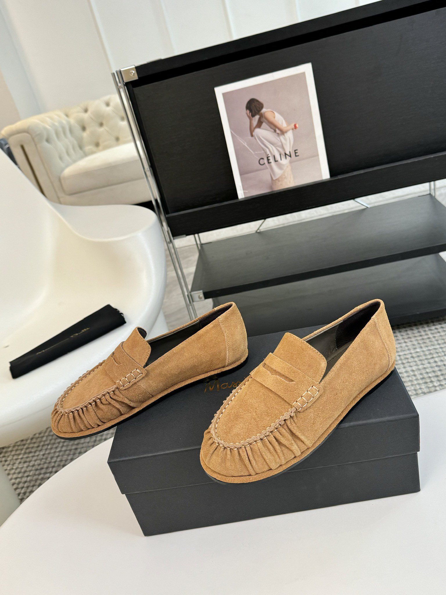 MAssimoDutti新品秋冬新款爆款平底乐福鞋可以暴走的平底鞋复古的巧克力配色充满法式风情极简设计理