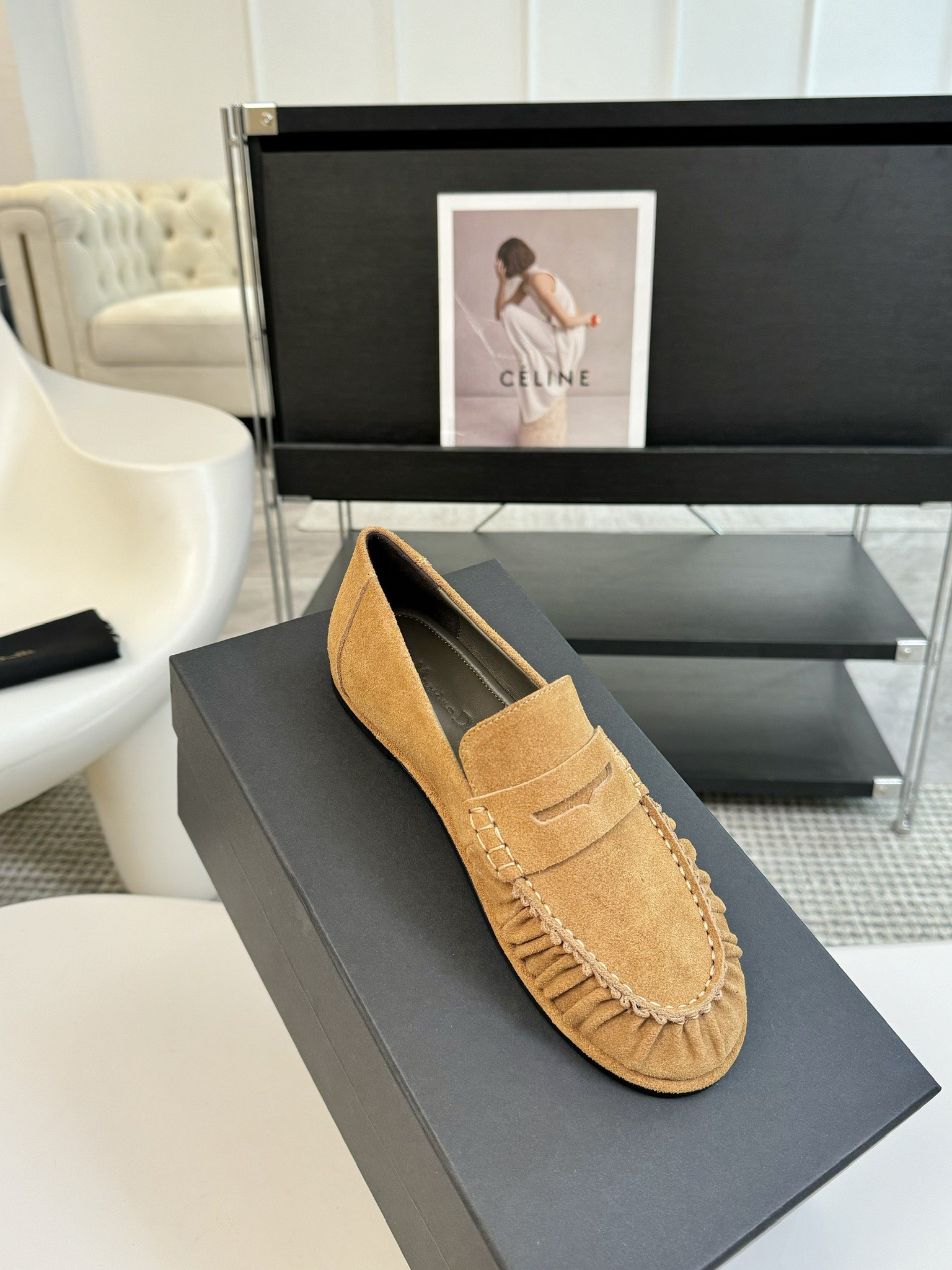 MAssimoDutti新品秋冬新款爆款平底乐福鞋可以暴走的平底鞋复古的巧克力配色充满法式风情极简设计理