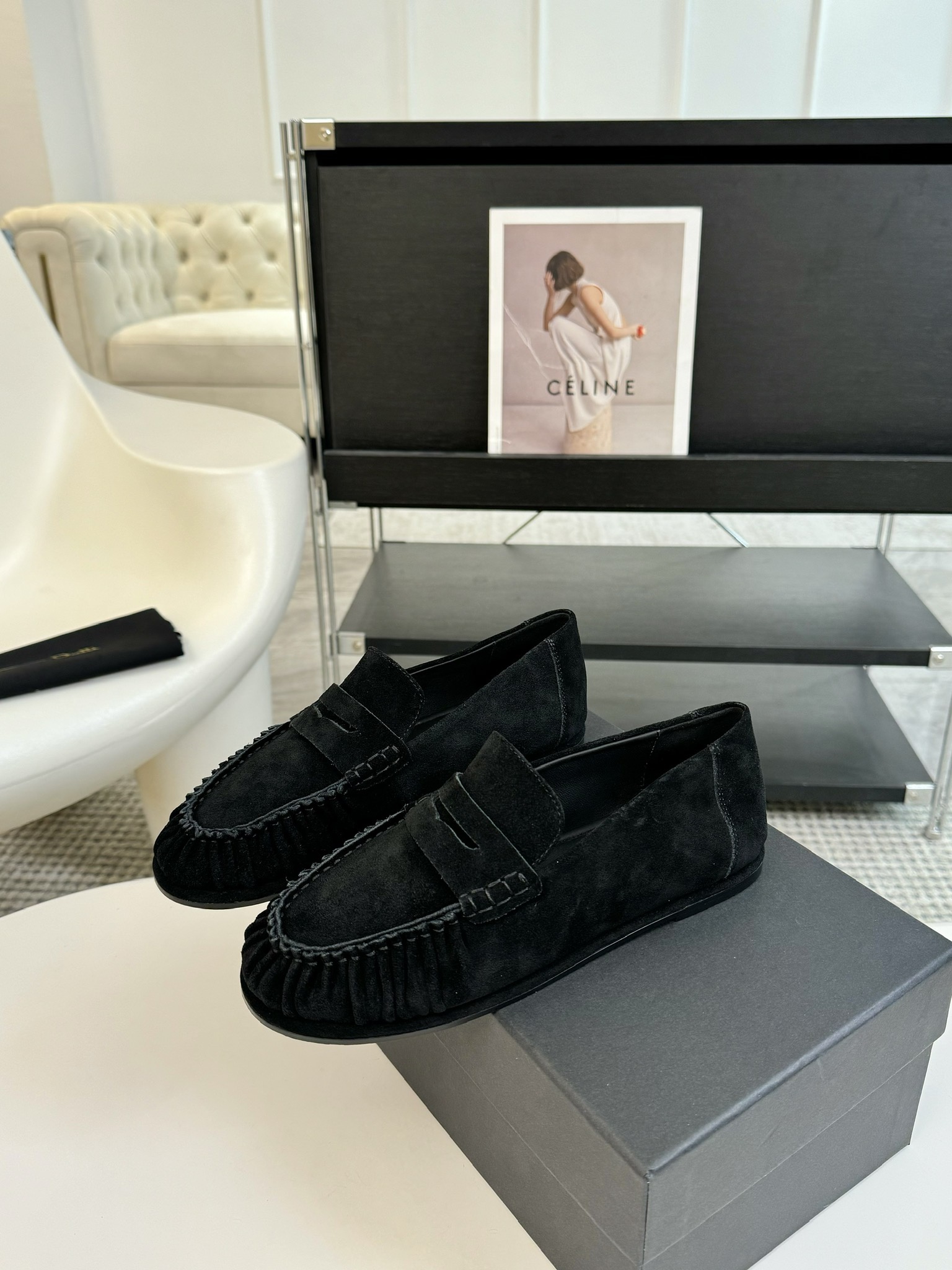 MAssimoDutti新品秋冬新款爆款平底乐福鞋可以暴走的平底鞋复古的巧克力配色充满法式风情极简设计理