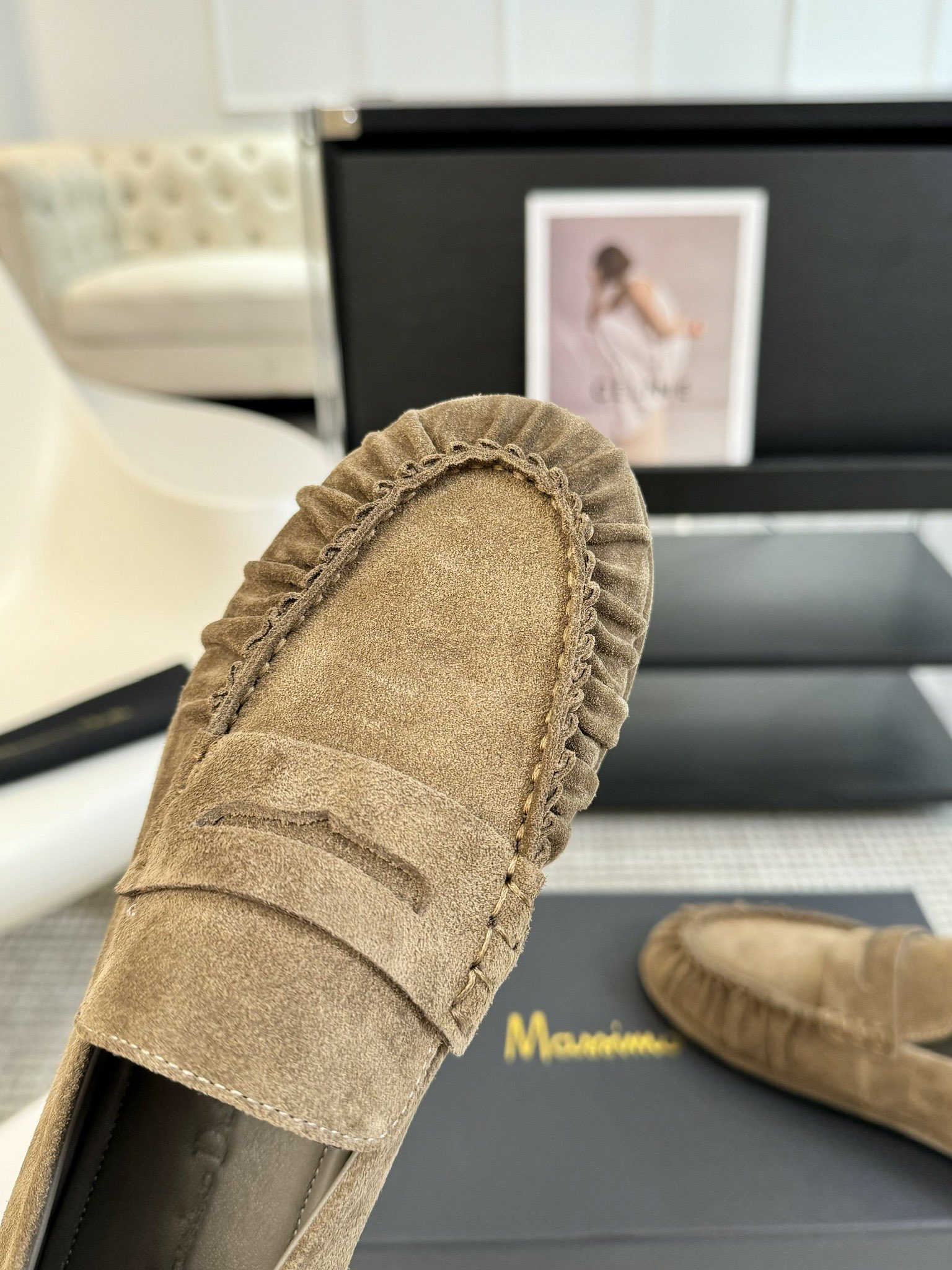 MAssimoDutti新品秋冬新款爆款平底乐福鞋可以暴走的平底鞋复古的巧克力配色充满法式风情极简设计理