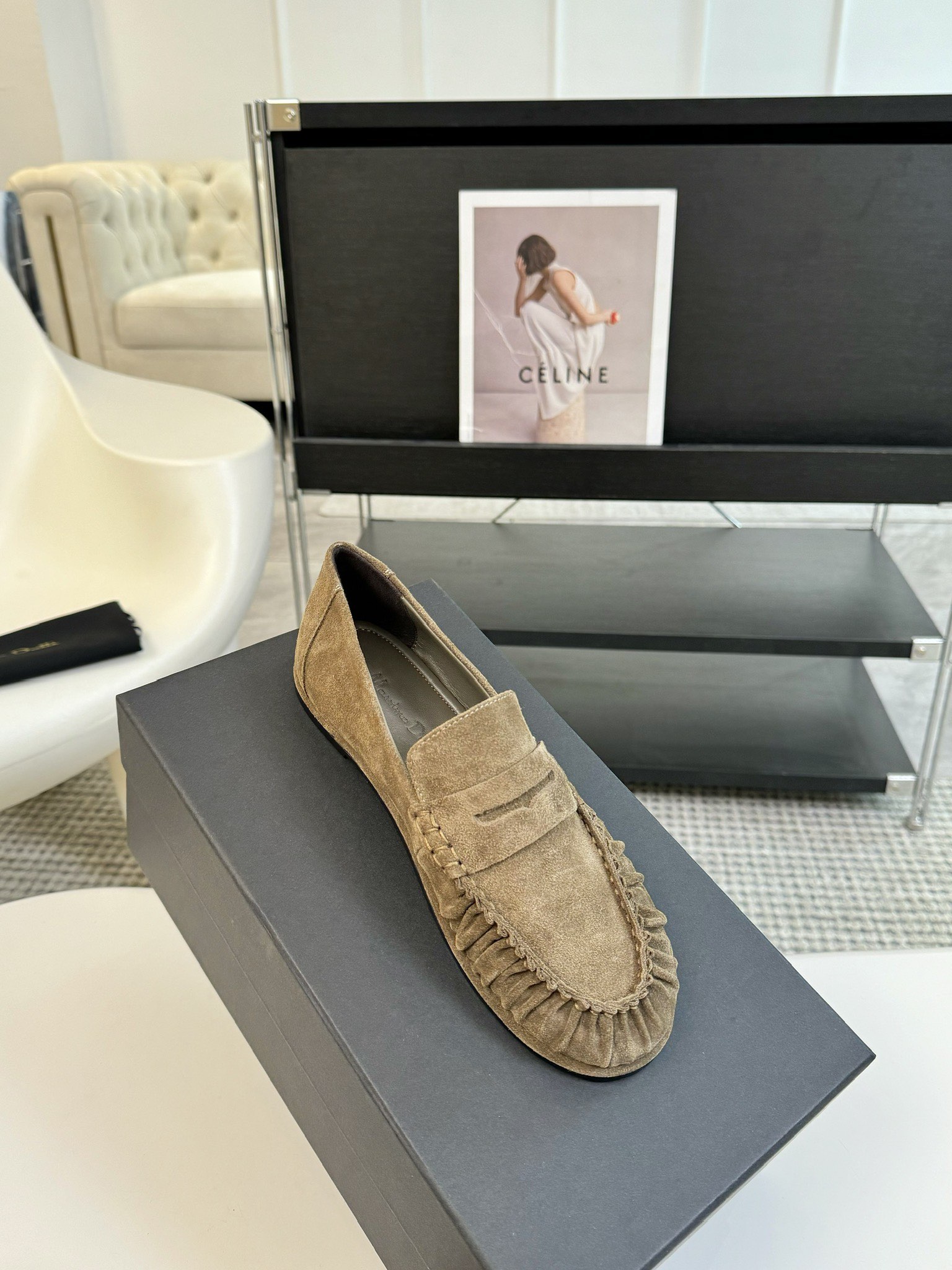 MAssimoDutti新品秋冬新款爆款平底乐福鞋可以暴走的平底鞋复古的巧克力配色充满法式风情极简设计理