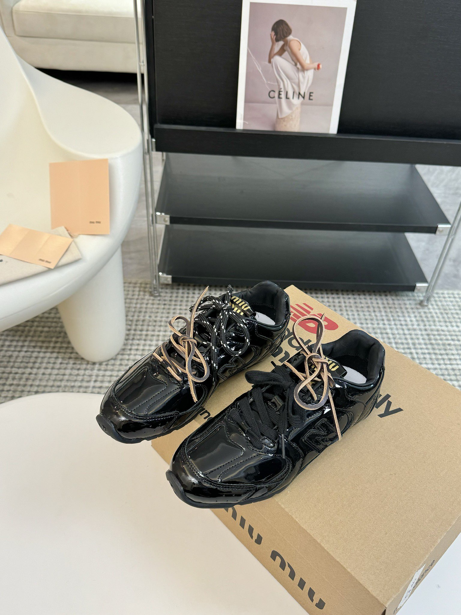 增加颜色Miumi*xNewBalance联名款NB运动鞋MiuMiu缪缪大秀上爆出的这双与NewBal