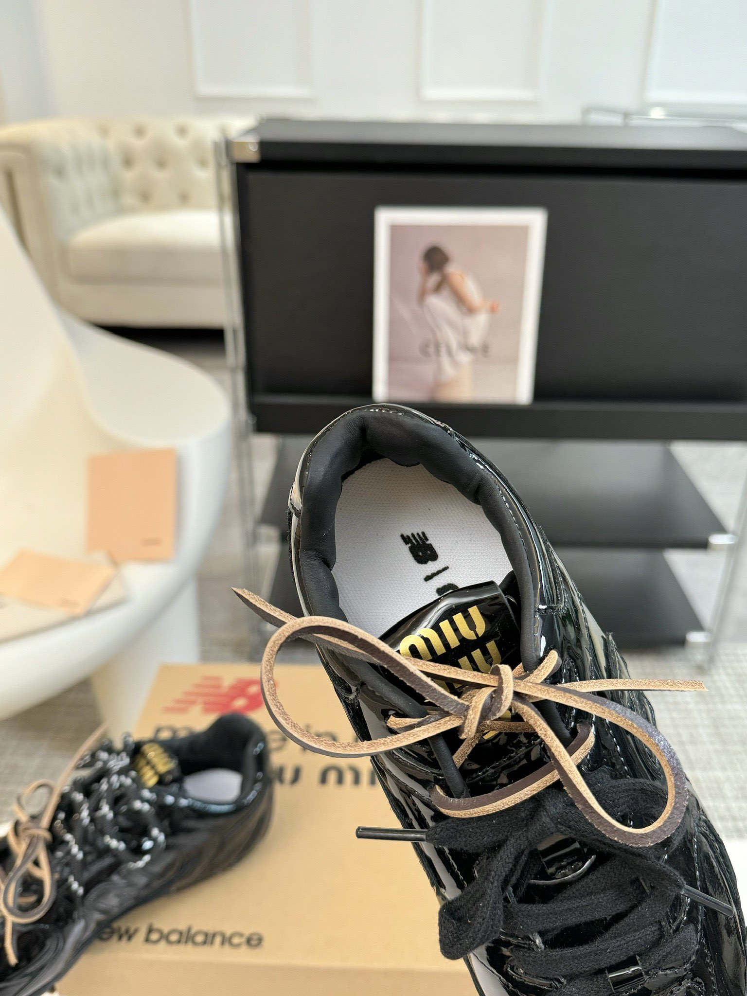 增加颜色Miumi*xNewBalance联名款NB运动鞋MiuMiu缪缪大秀上爆出的这双与NewBal