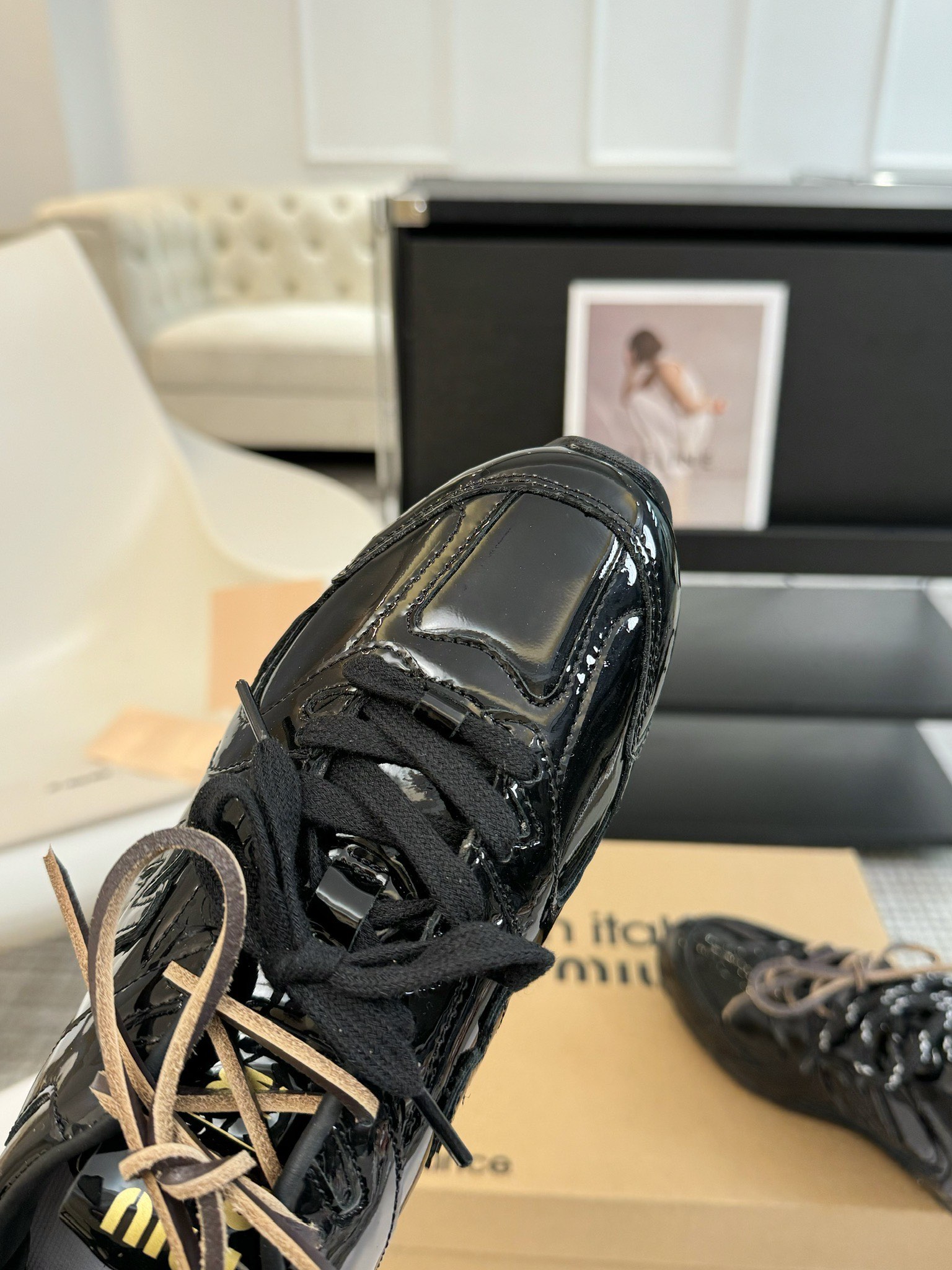 增加颜色Miumi*xNewBalance联名款NB运动鞋MiuMiu缪缪大秀上爆出的这双与NewBal