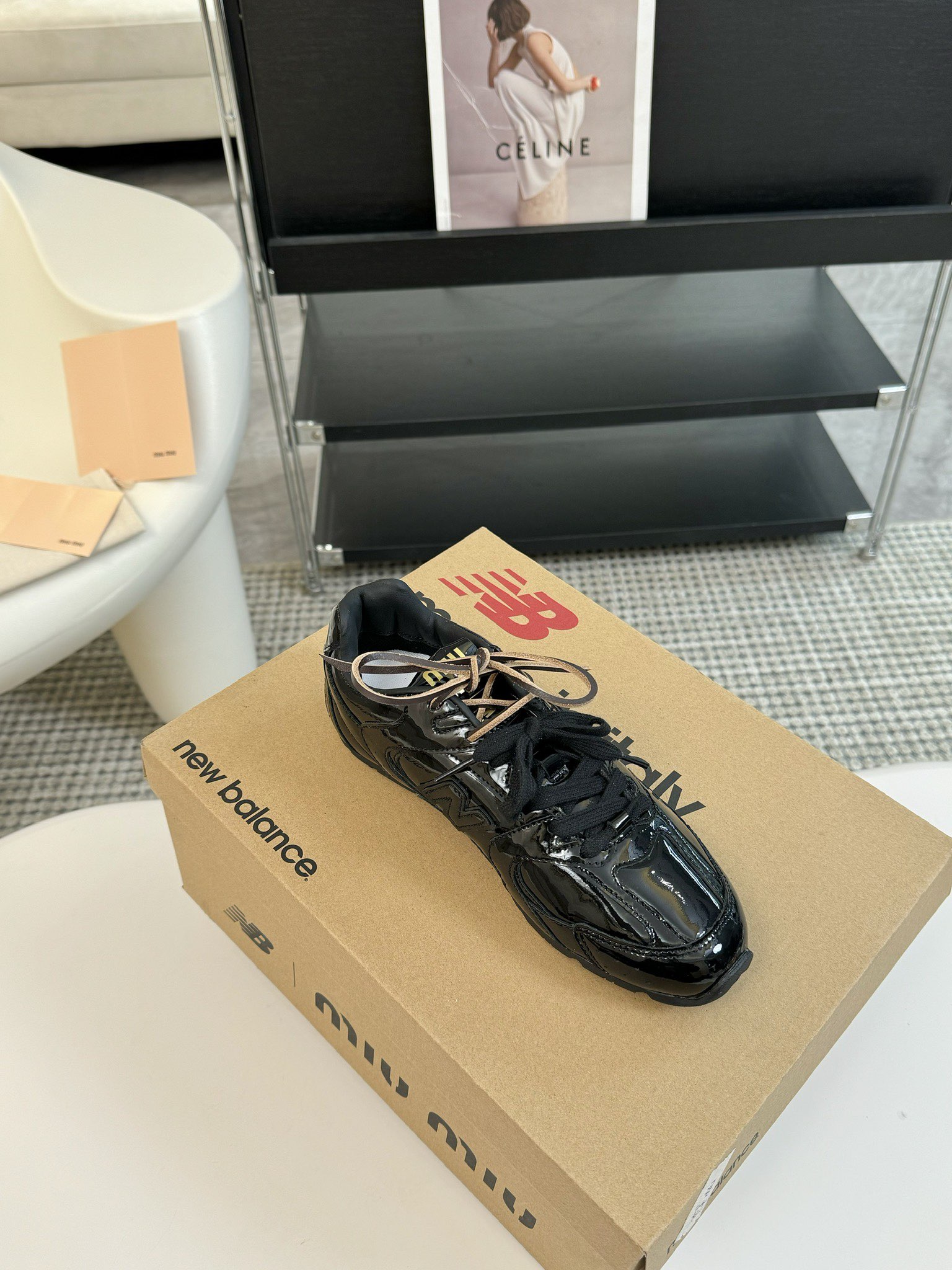 增加颜色Miumi*xNewBalance联名款NB运动鞋MiuMiu缪缪大秀上爆出的这双与NewBal