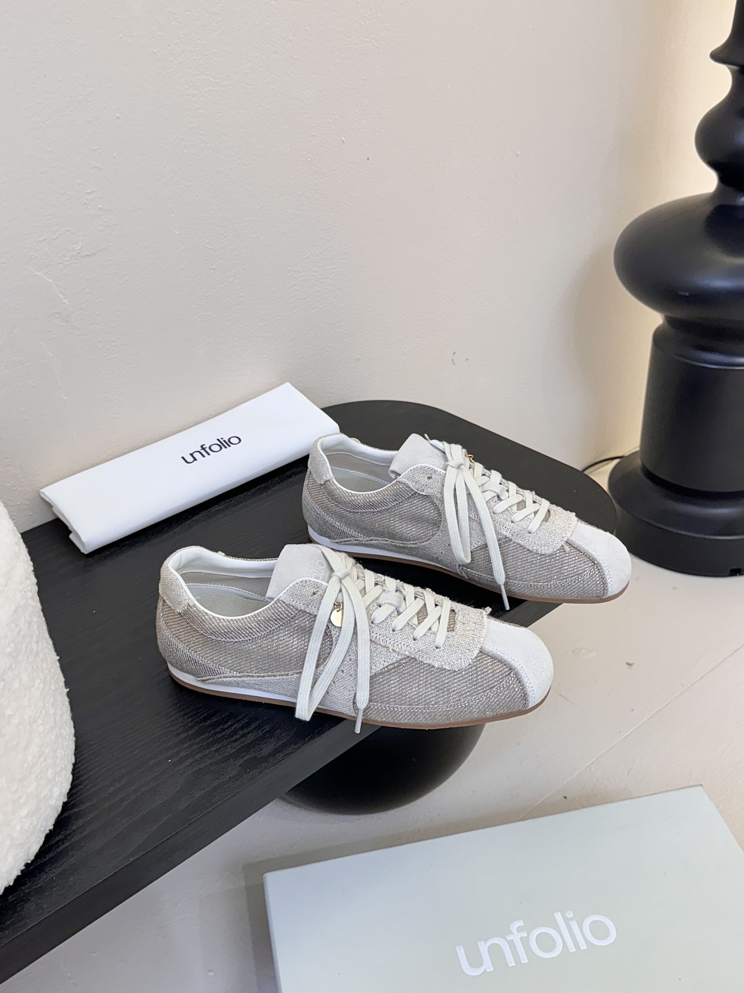 
unfolio春夏 25新品Cross-Trainer系带低帮运动鞋

文咏珊张小斐众多网红 明星同款