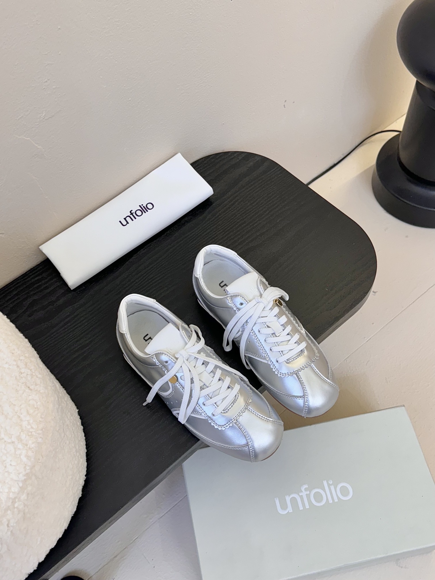 
unfolio春夏 25新品Cross-Trainer系带低帮运动鞋

文咏珊张小斐众多网红 明星同款